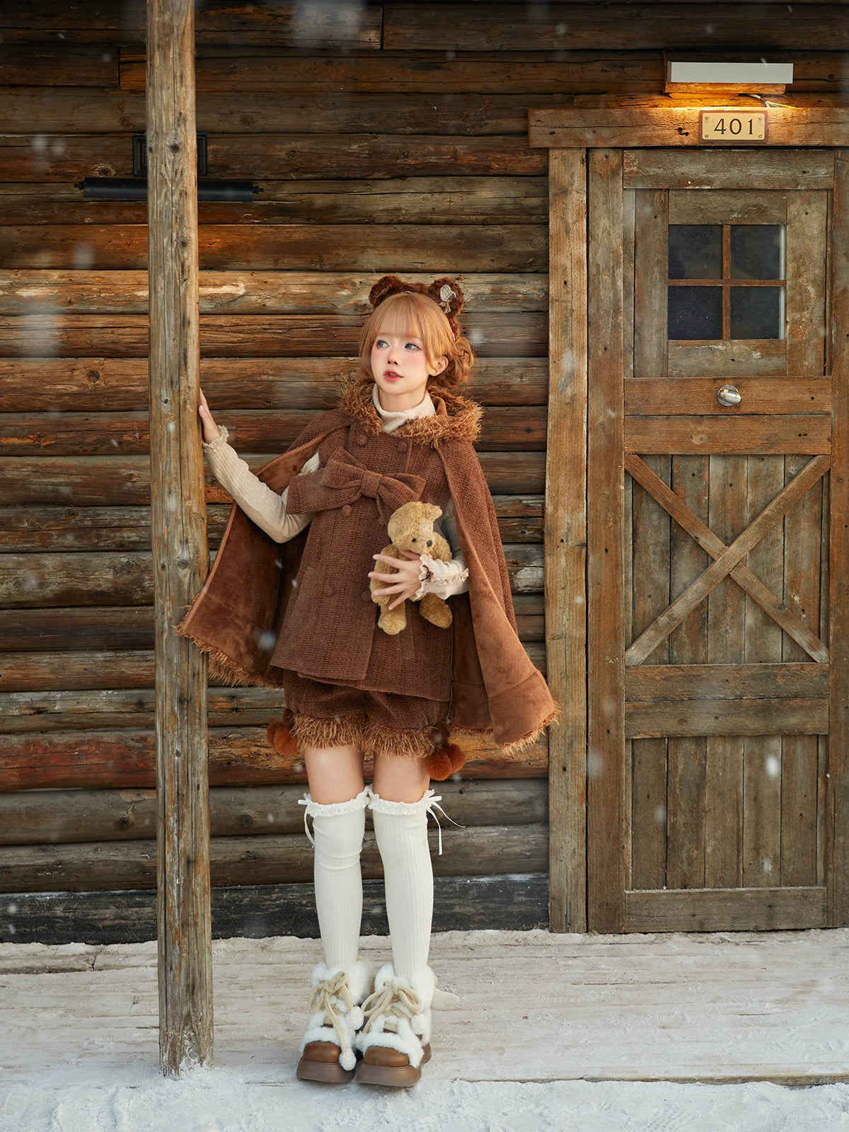 Tan Tuan - Rabbit & Bear - Winter Kawaii Lolita Cape and Shorts