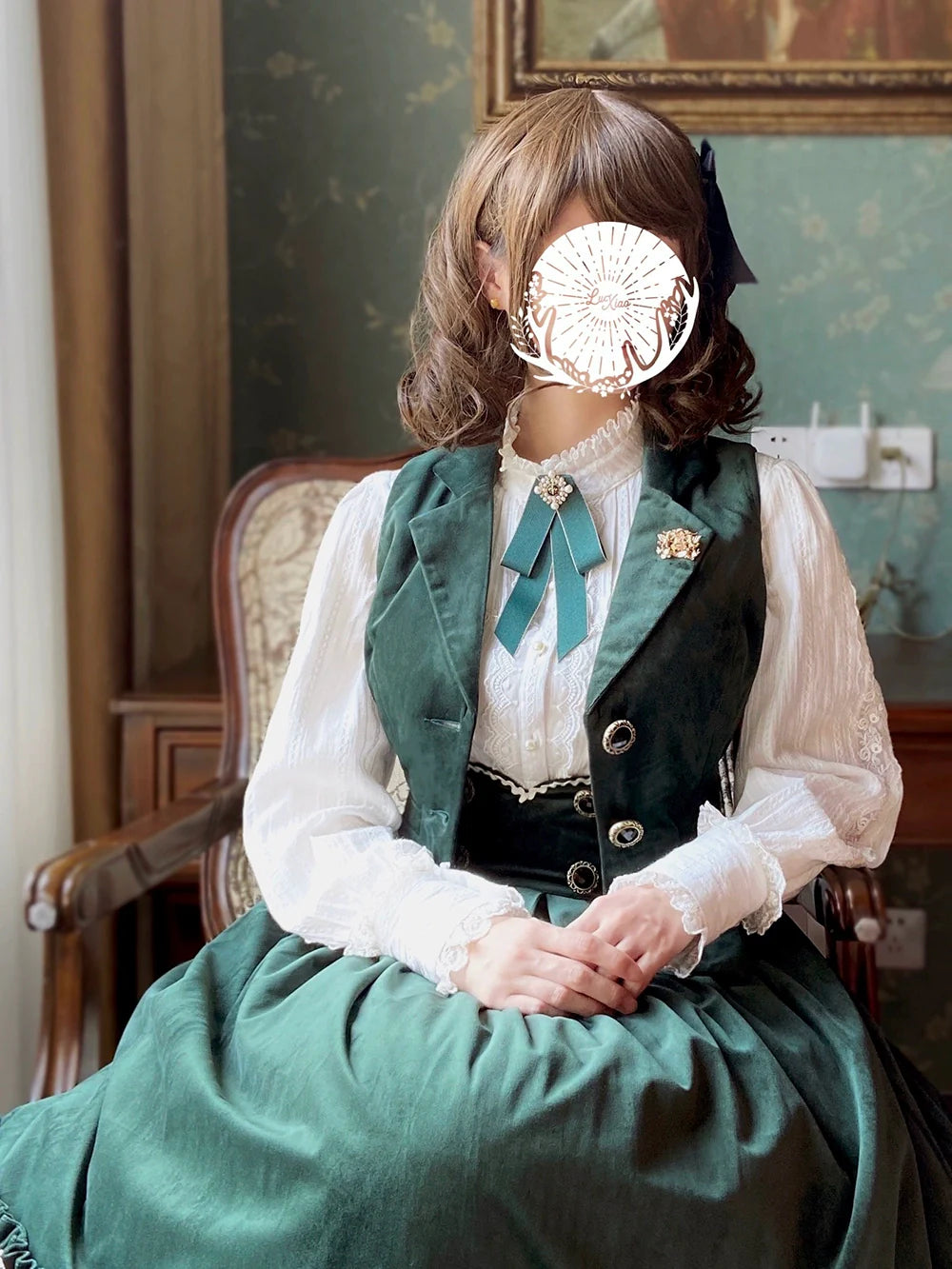 Miss Point - Rose Doll - Retro Lolita Vest Velvet Lolita Waistcoat