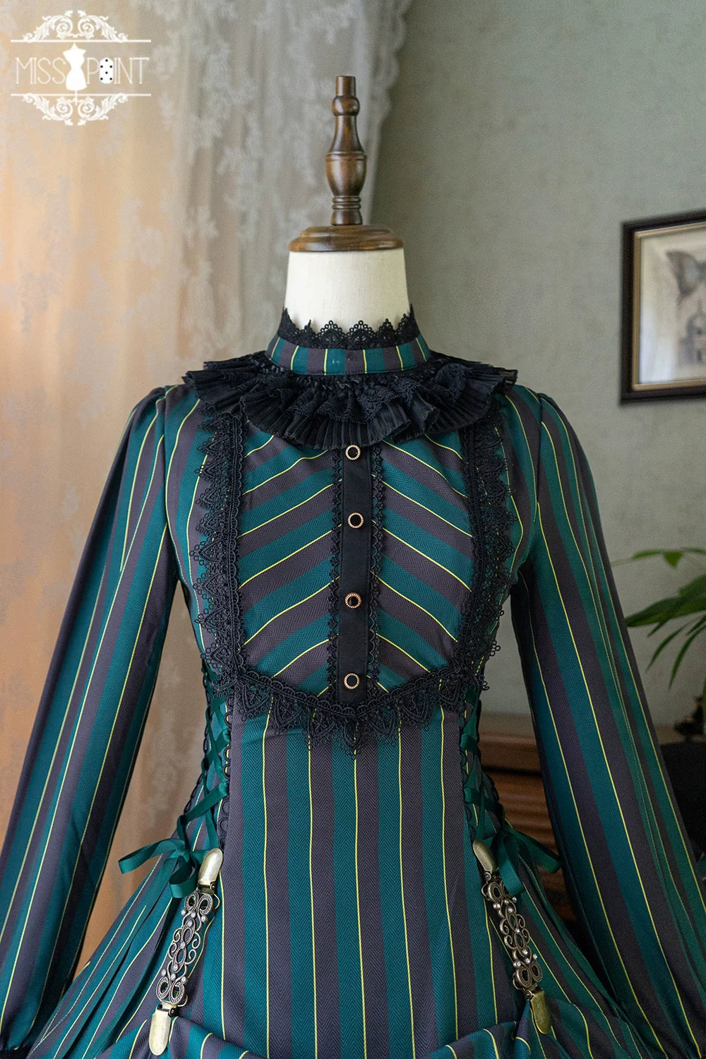 Miss Point - Perintz Manor - Gothic Lolita OP Long Sleeve Retro Lolita Dress