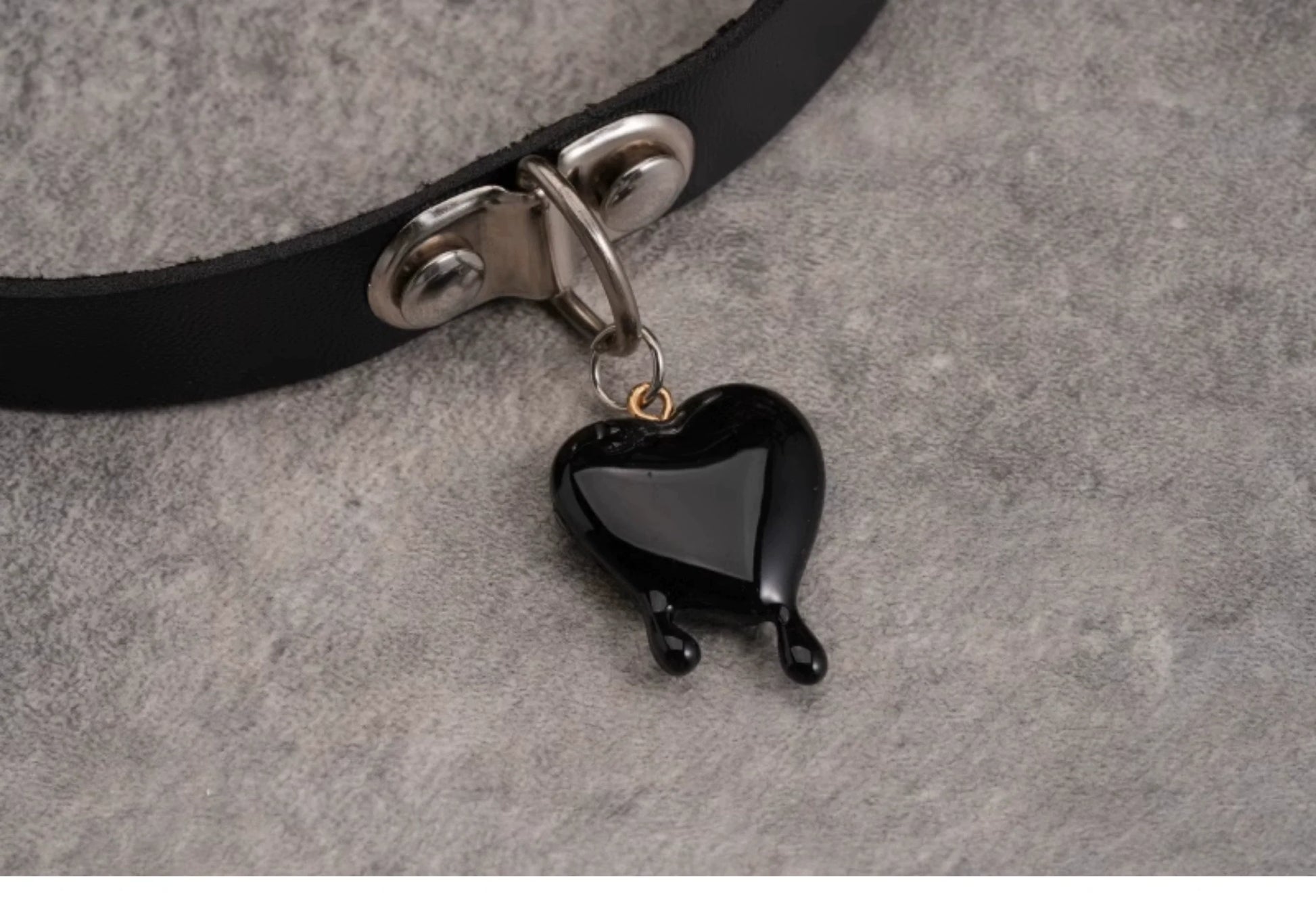 Strange Sugar - Gothic Lolita Choker Faux Leather Heart Pendant Necklace