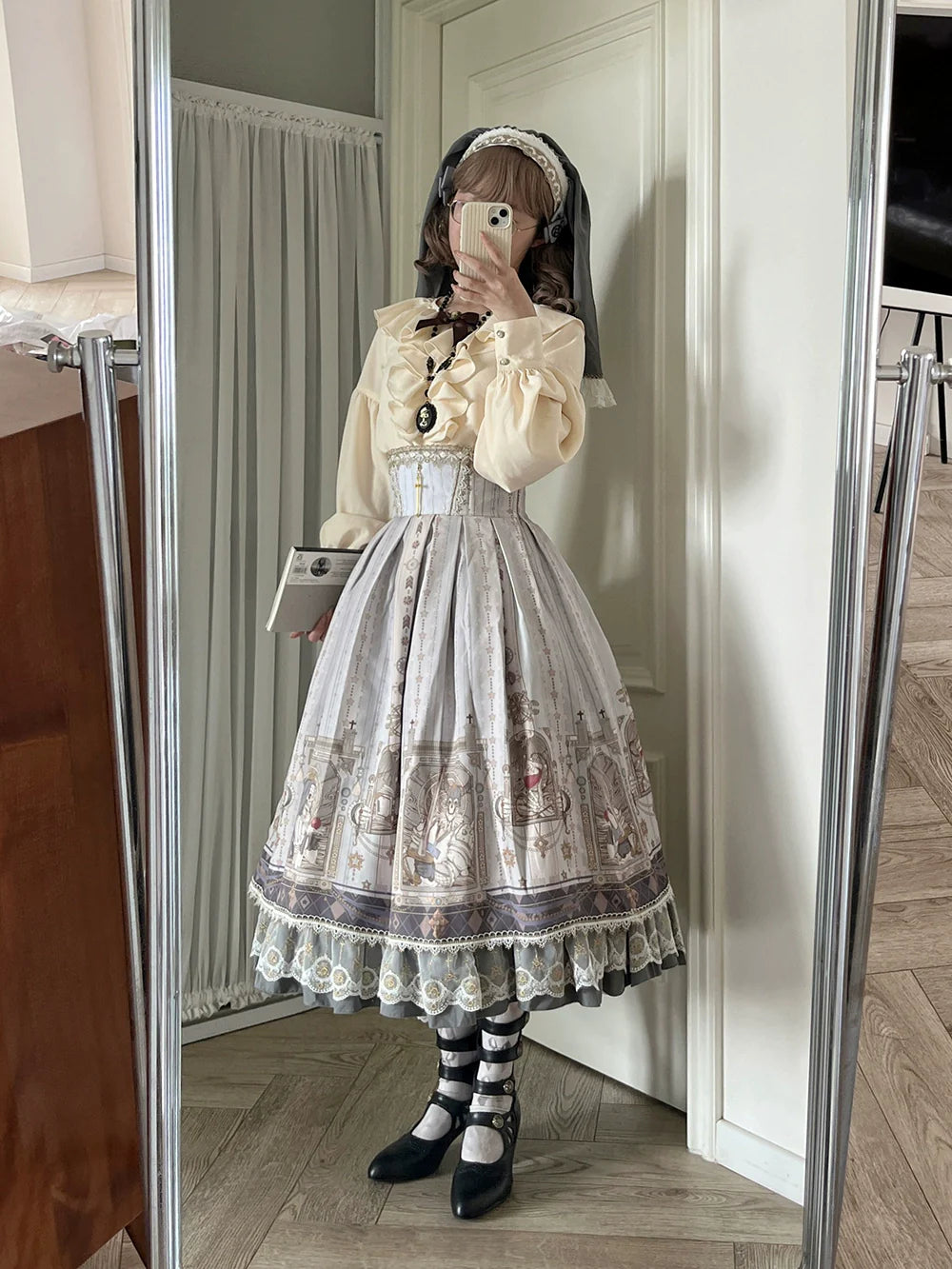 Miss Point - Demon Hunting Notes - Fishbone Gothic Lolita Skirt
