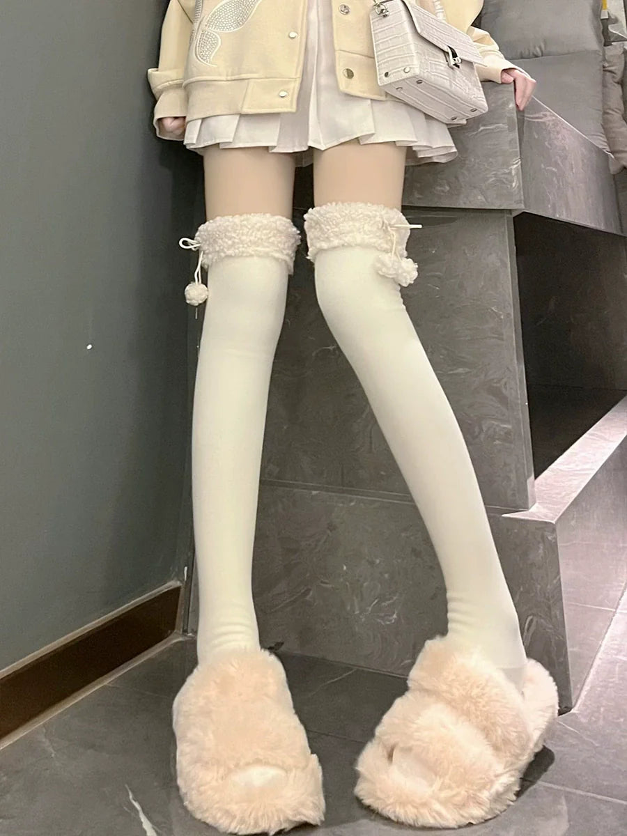 Hua Nai cat - Kawaii Winter Lolita Stockings Fuzzy Trim Furball Over-knee Socks