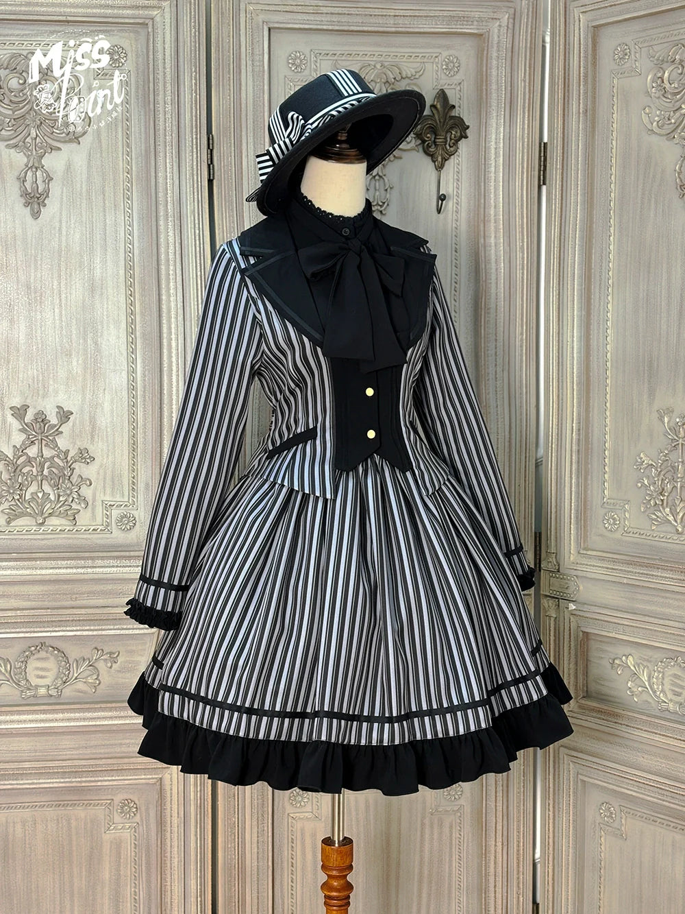 Miss Point - Classical Chocolate - Classic Lolita Jacket Elegant Striped Short Outwear