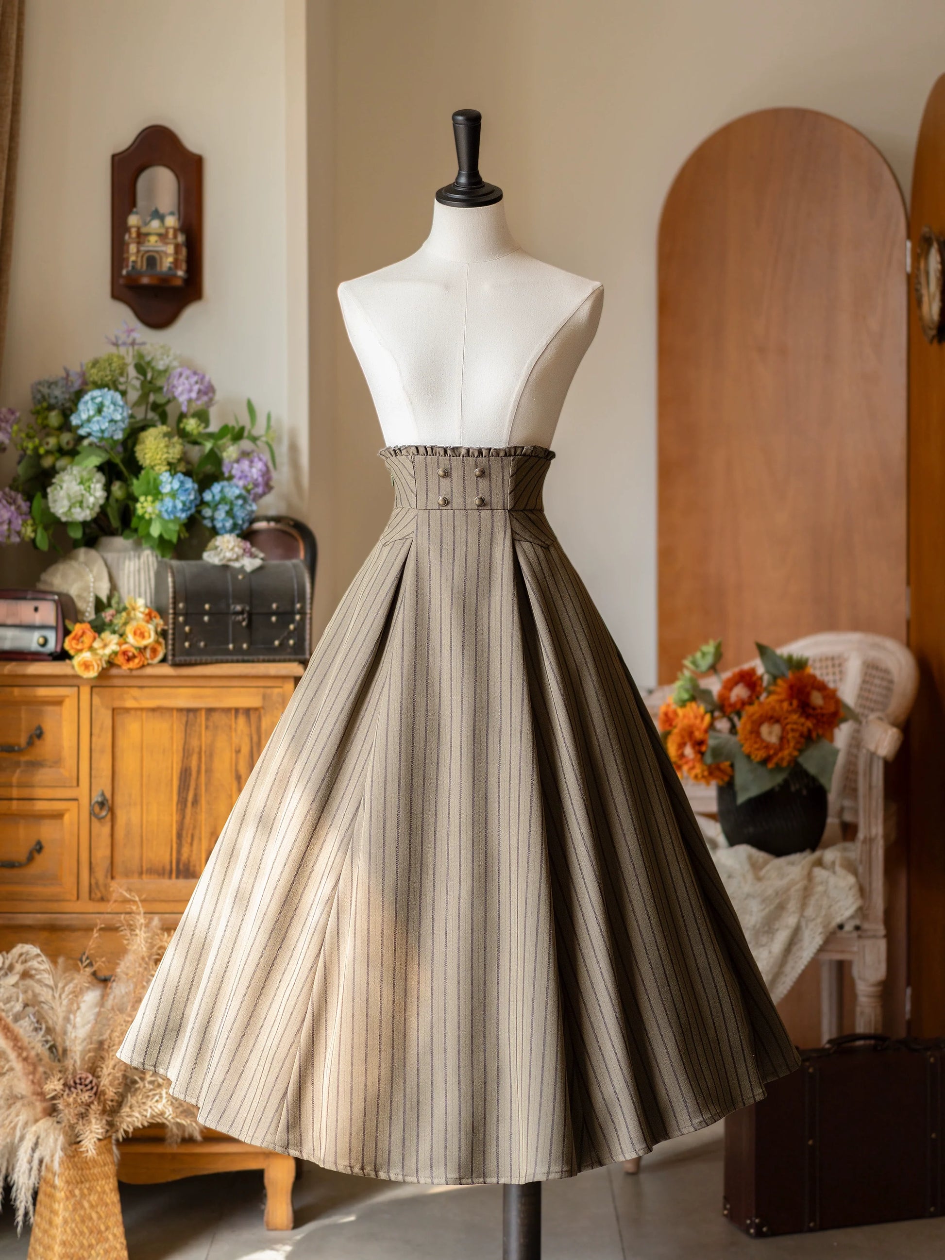 Forest Wardrobe - Forest Log - Classic Lolita Fishbone Striped Skirt, Side Pockets