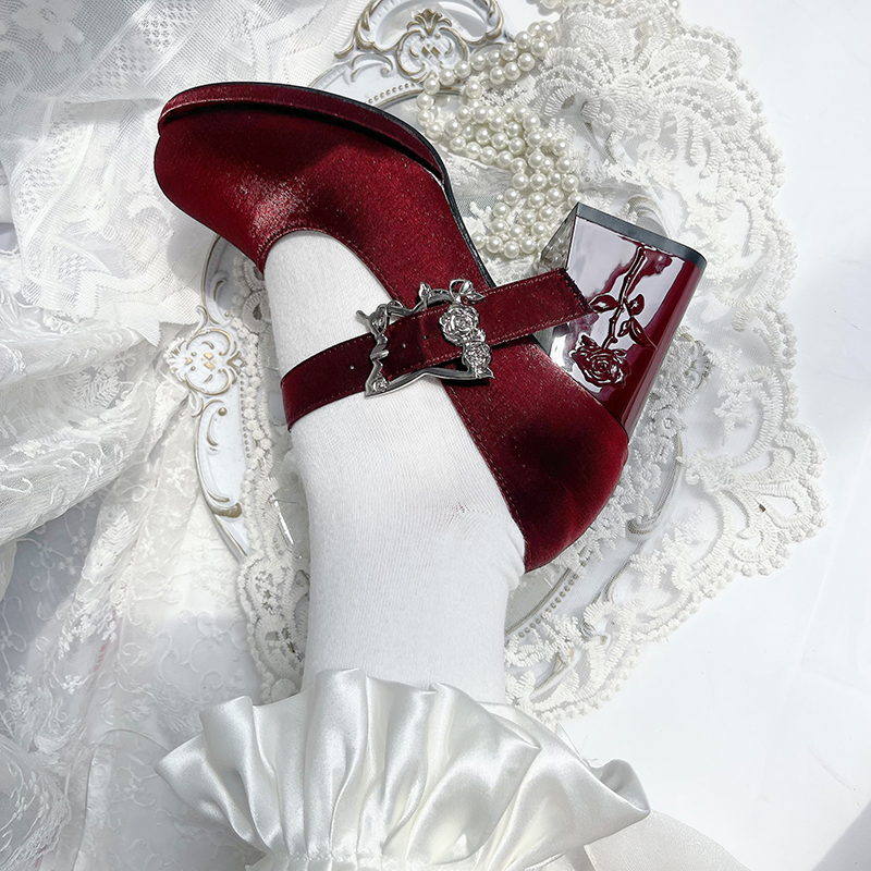Dreamland - Wanxiang Cycle - Elegant Lolita Heel Shoes with Embossed Rose