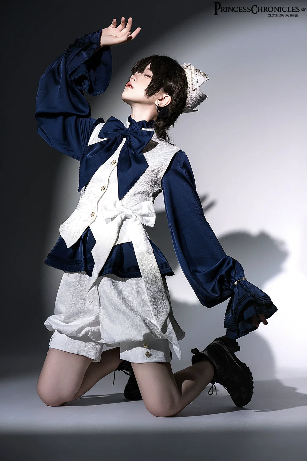 Princess Chronicles - Rabbit Hunter - Ouji Lolita Shirt Sapphire Blue Long Sleeve Blouse