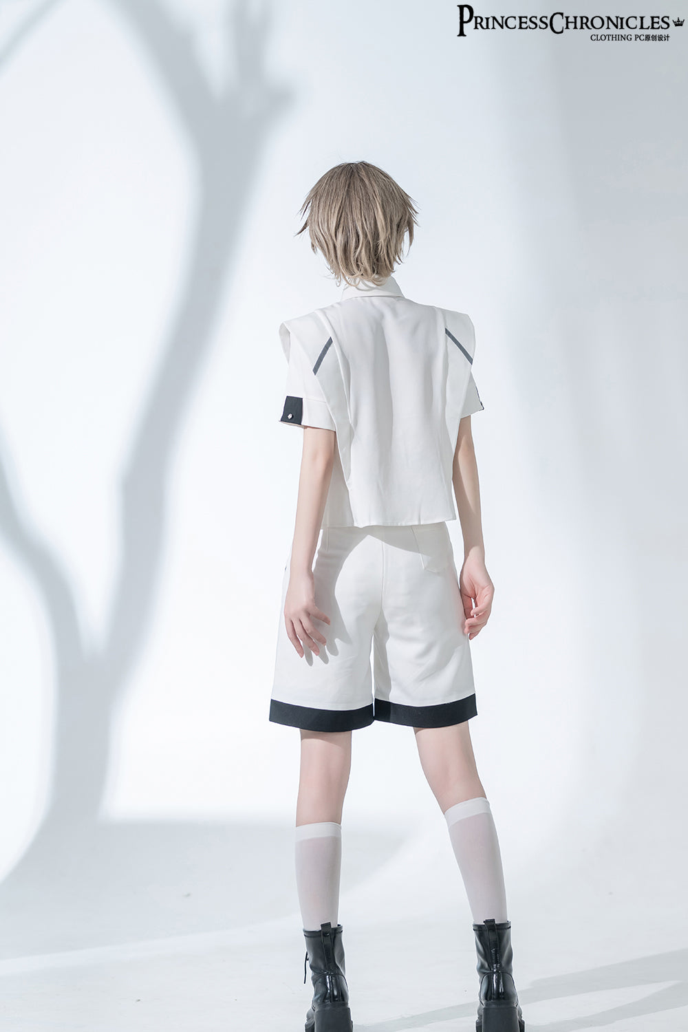 Princess Chronicles - Dry sea and Ashlar - Handsome Futuristic Style White Short Set