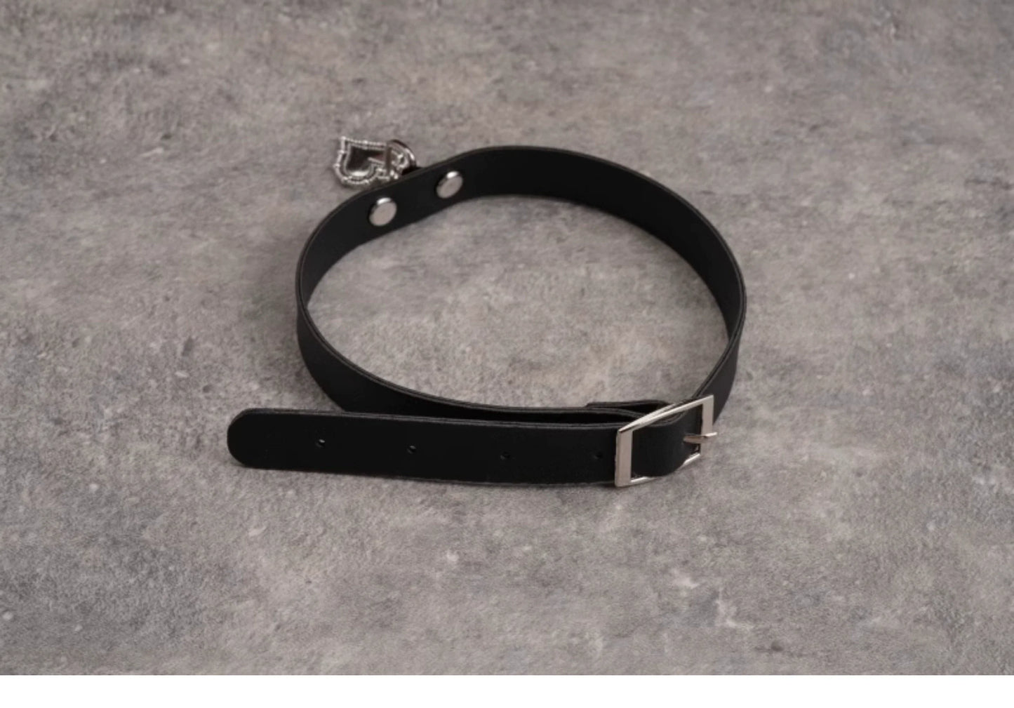 Strange Sugar - Gothic Lolita Choker Faux Leather Heart Pendant Necklace