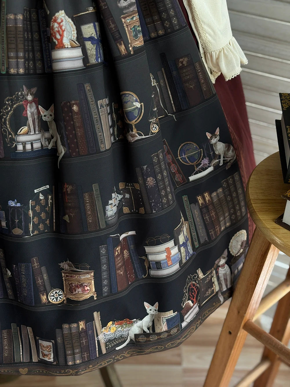 Miss Point - German Bookshelf - Classic Lolita Printed JSK Dress