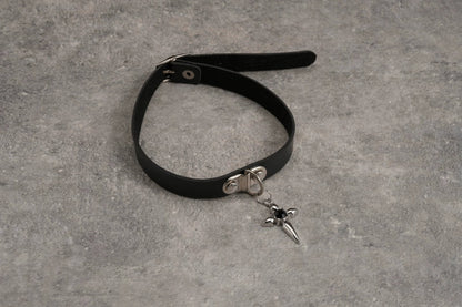 Strange Sugar - Gothic Lolita Choker Faux Leather Heart Pendant Necklace