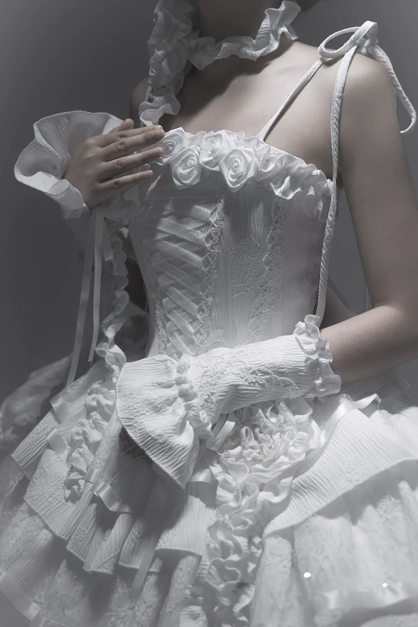 Silent Manor - White Gothic Lolita Fishbone JSK Dress