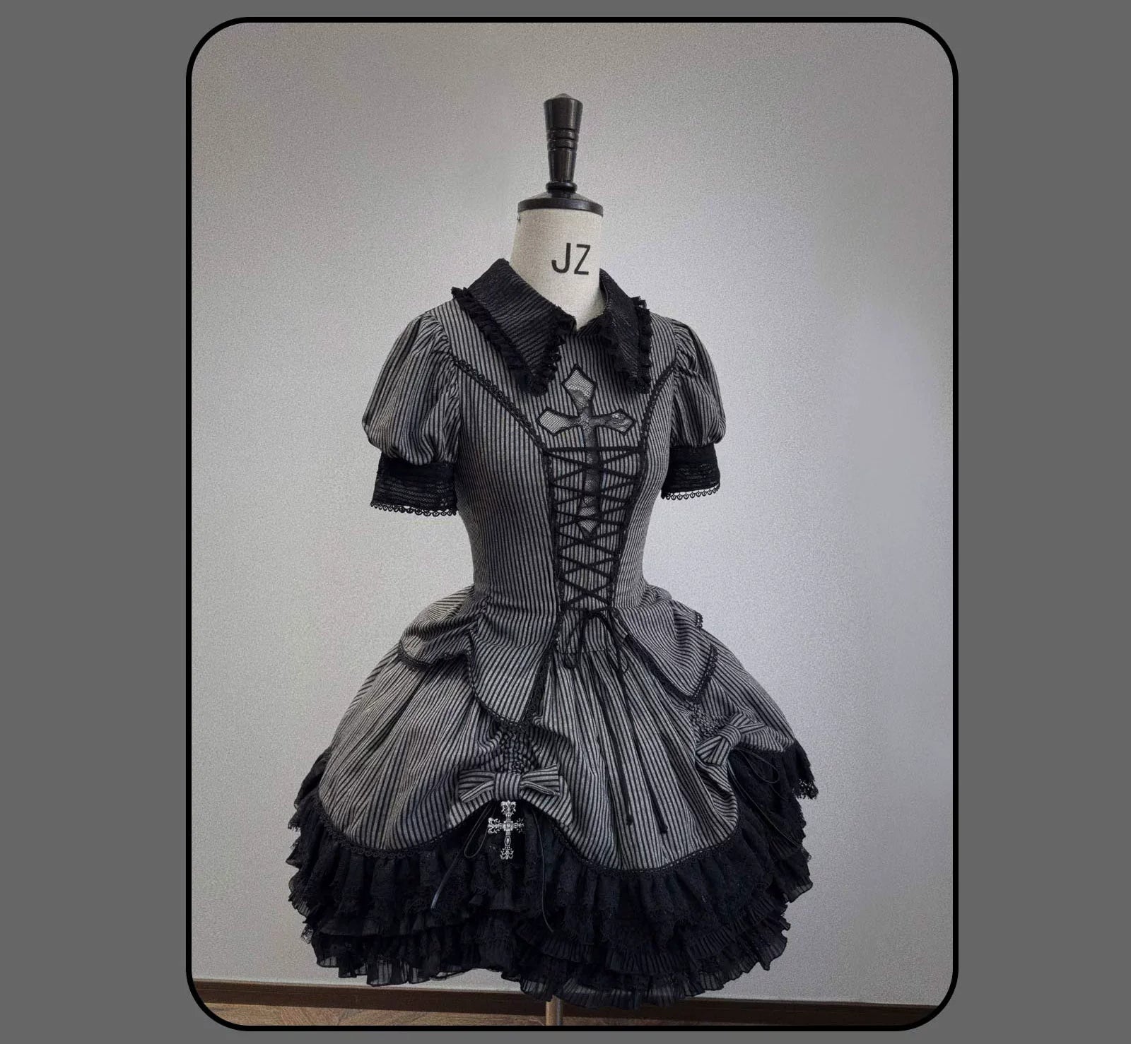 Susin Lolita - Striped Cross - Gothic Coordinated Lolita Set, Adjustable Blouse & Skirt
