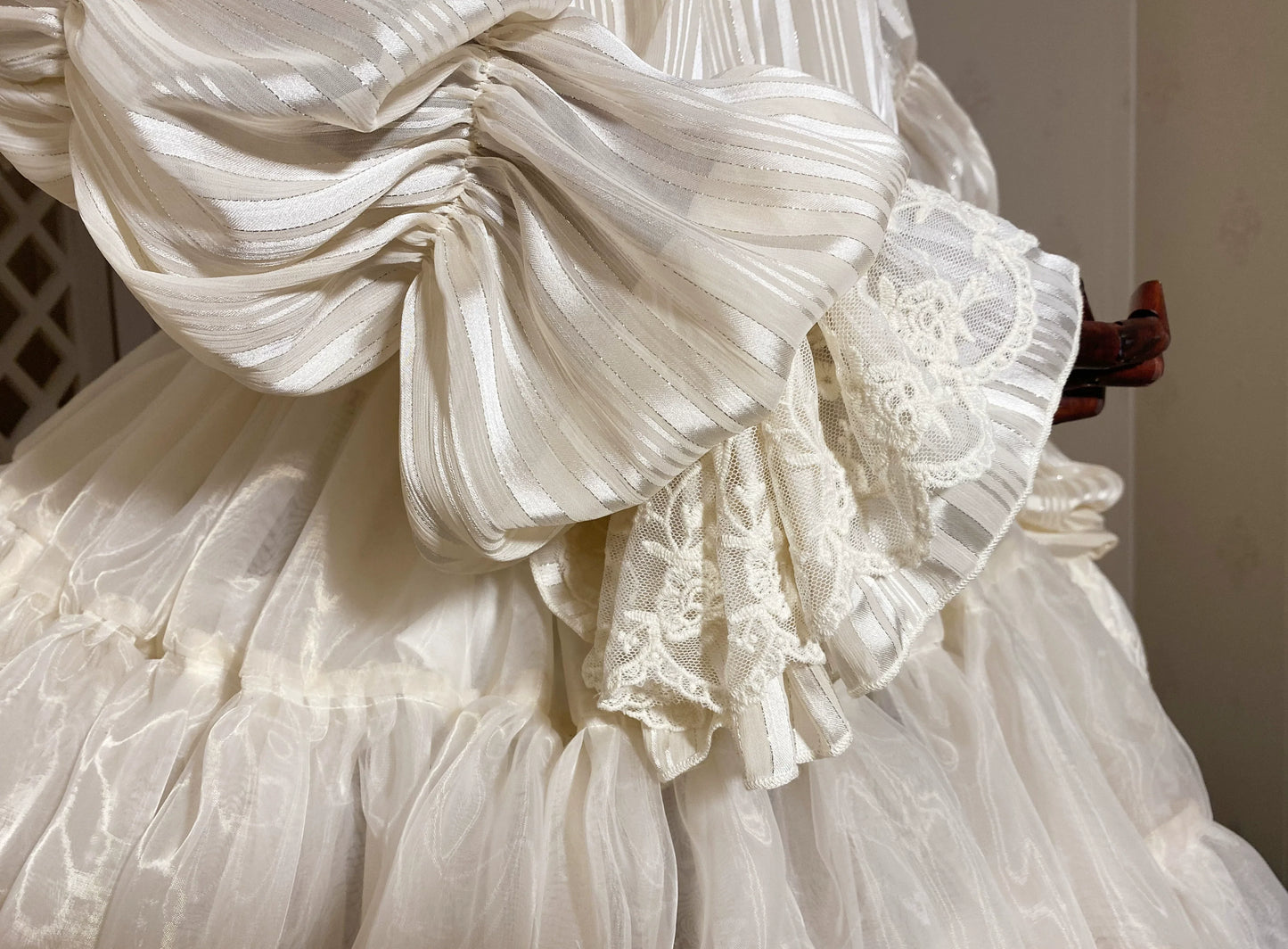 Airfreeing - Wendy - Elegant Lolita Blouse Chiffon Off-Shoulder Virago Sleeve Blouse