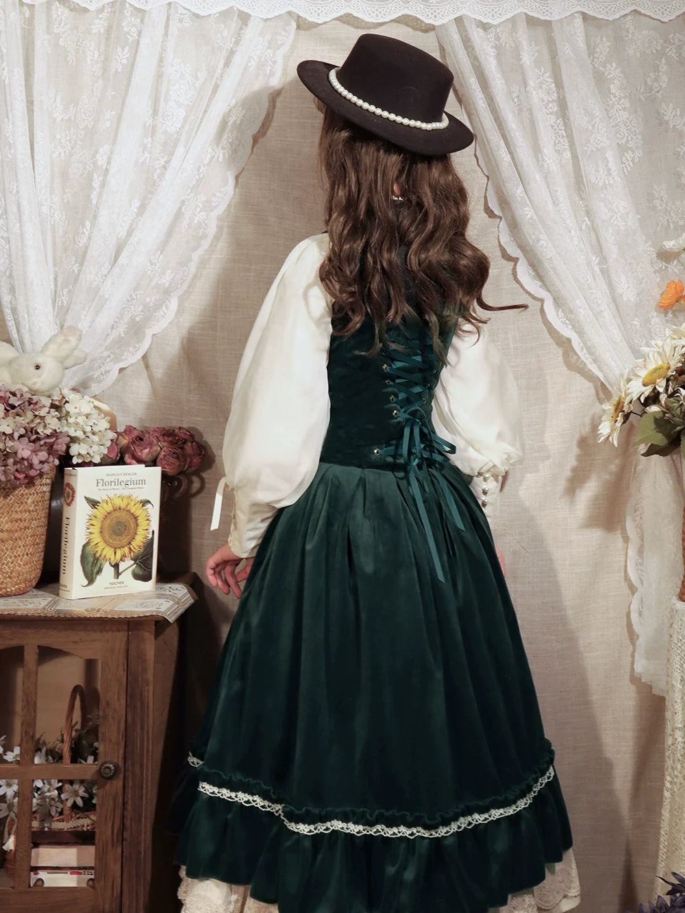 Miss Point - Rose Doll - Retro Lolita Vest Velvet Lolita Waistcoat