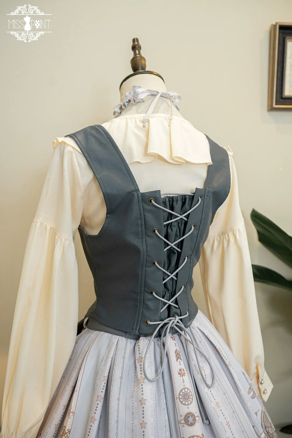 Miss Point - Demon Hunter's Diary - Gothic Lolita PU Leather Vest