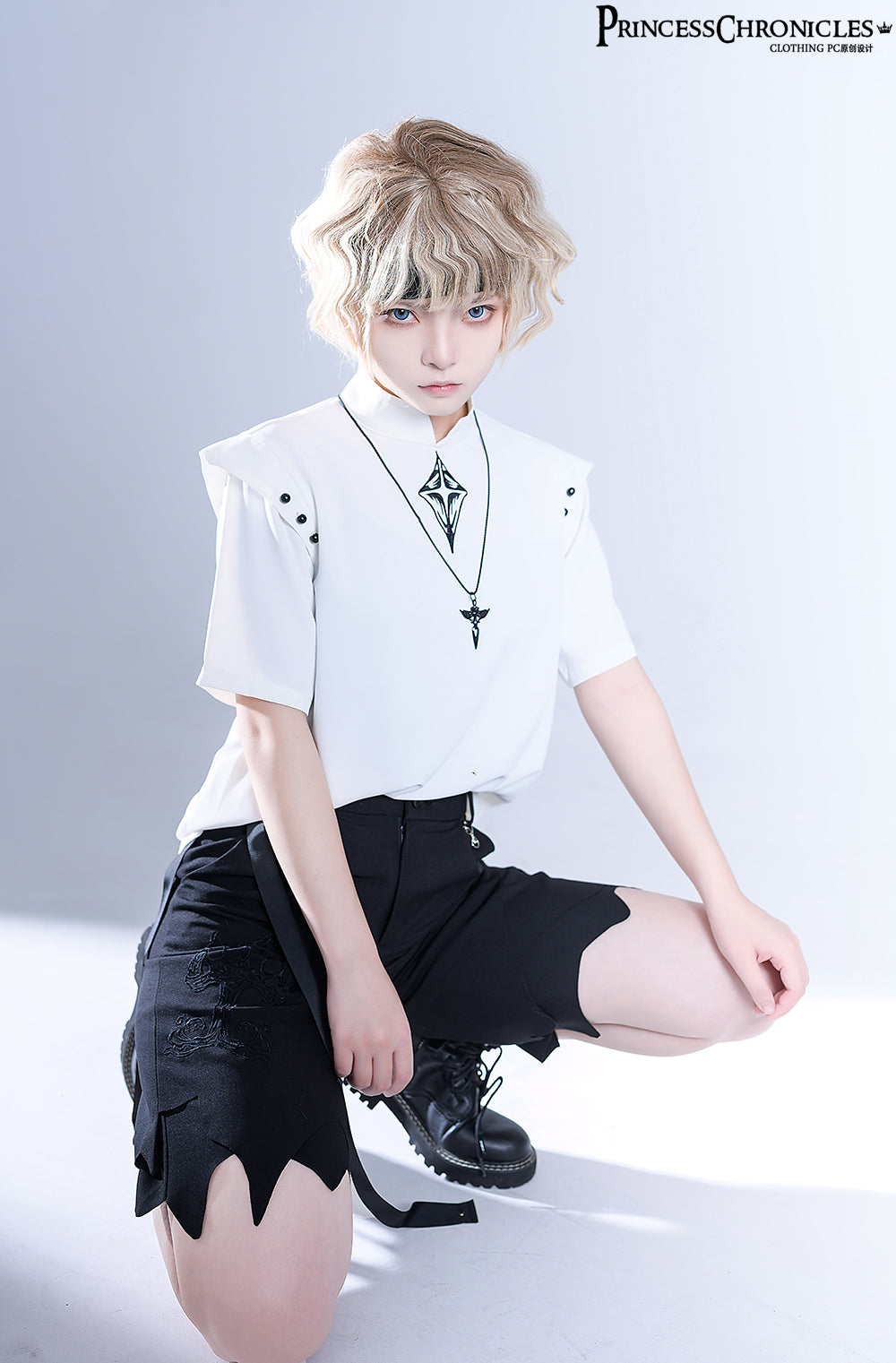 Princess Chronicles - Embroidered White Ouji Lolita Shirt