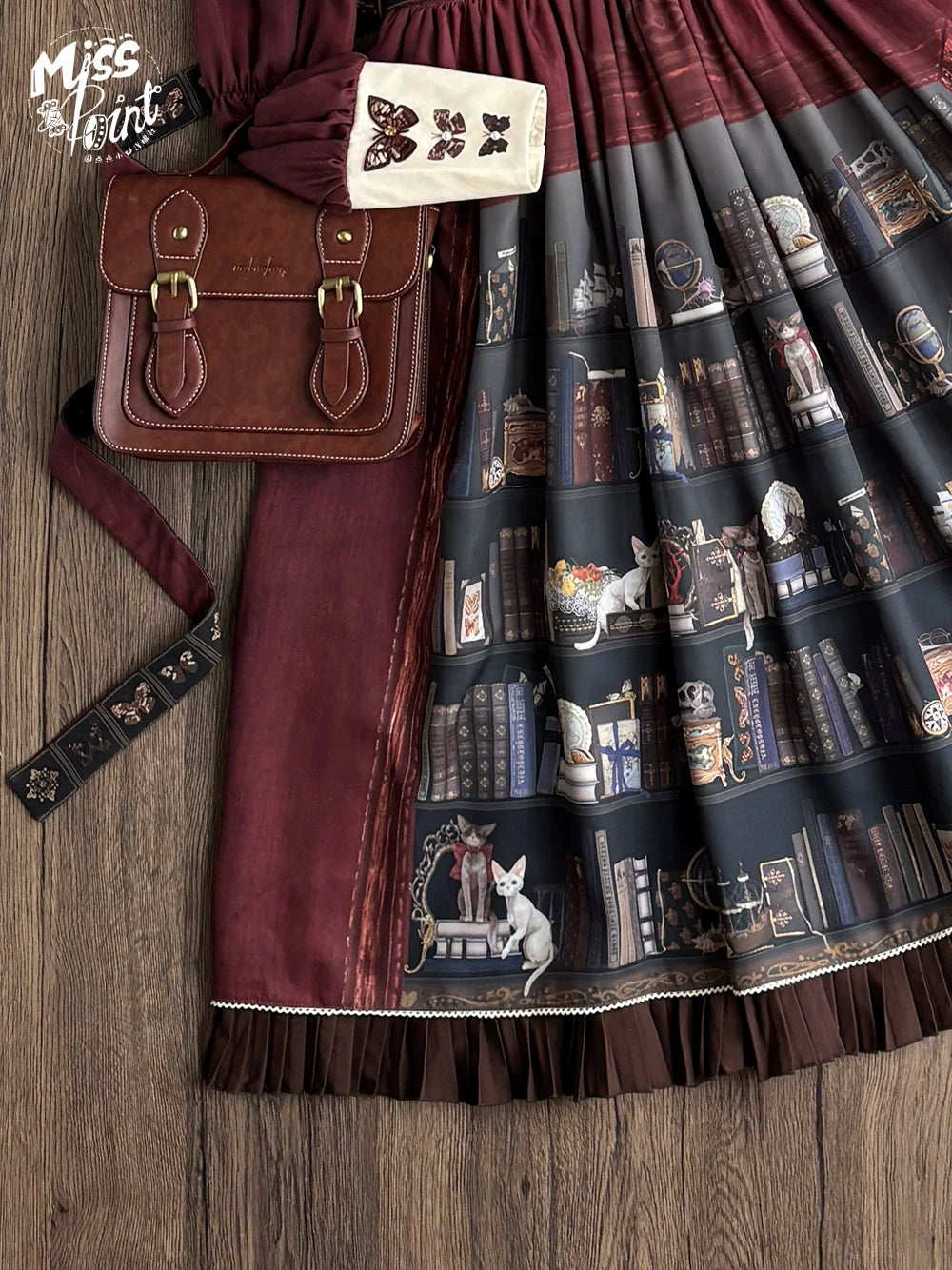 Miss Point - German Bookshelf - Classic Lolita OP Dress & Detachble Cape