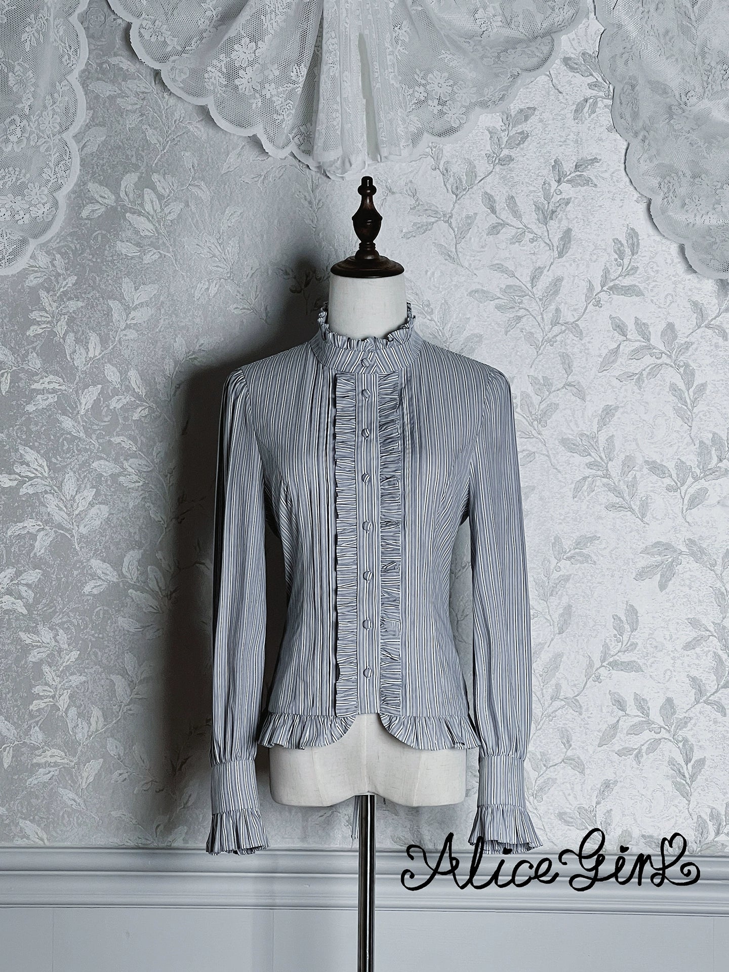 Alice Girl - Duke of Victoria - Classic Lolita Striped Blouse