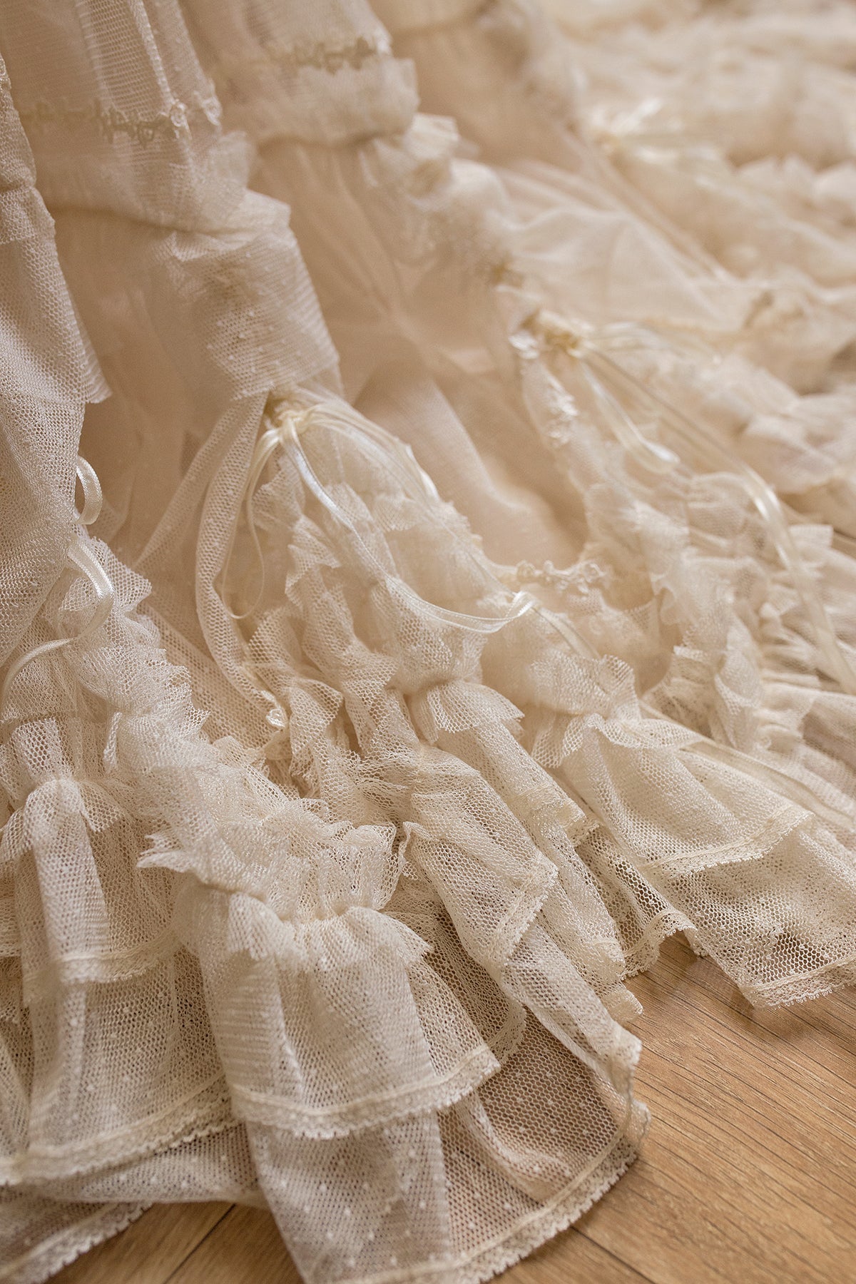 ThinkFly - Pleated Heart - Elegant Lolita Petticoat with Dotted Gauze Hem