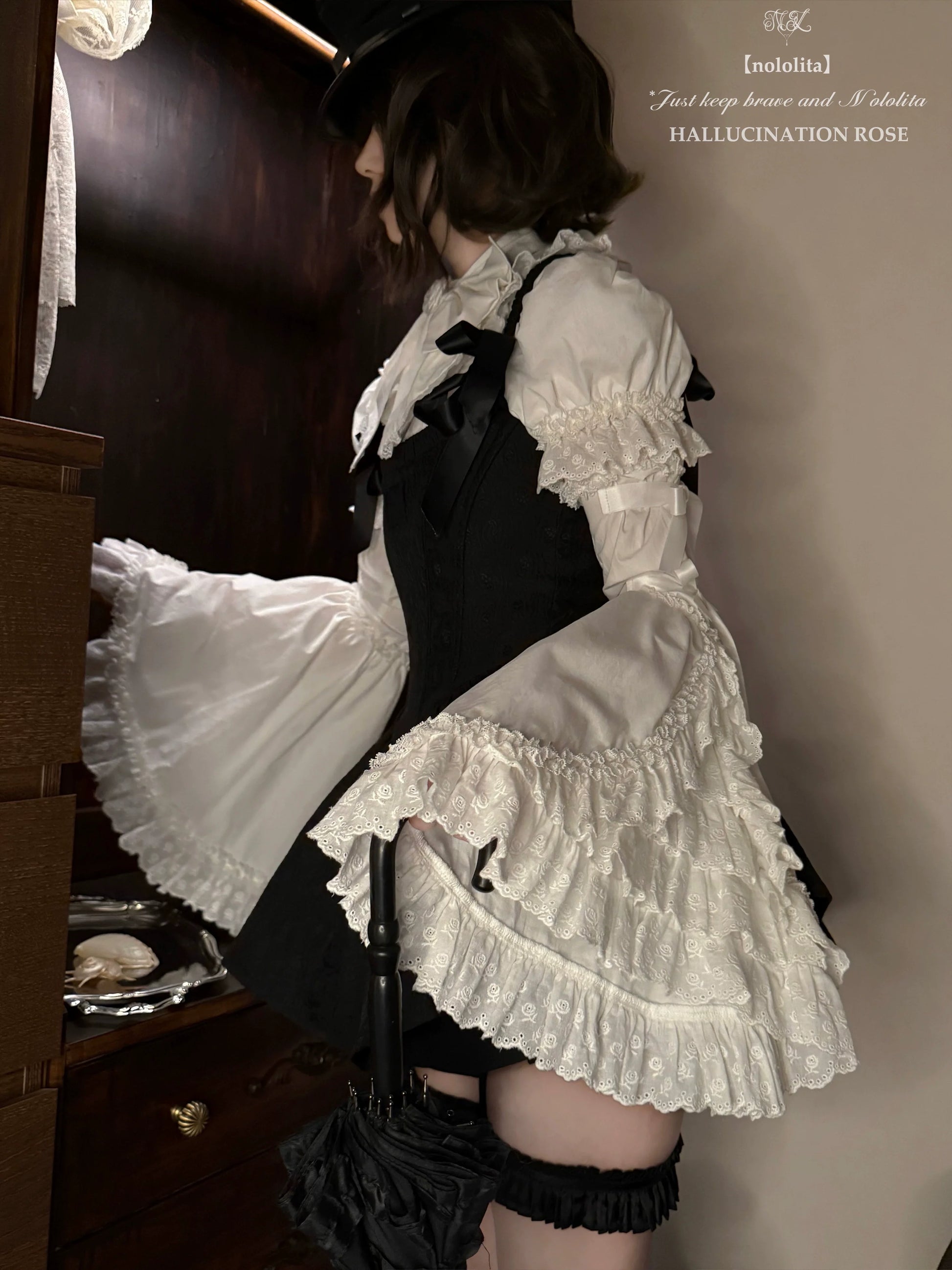 Nololita - Nightingale - Old School Lolita Shirt with Detachable Sleeves