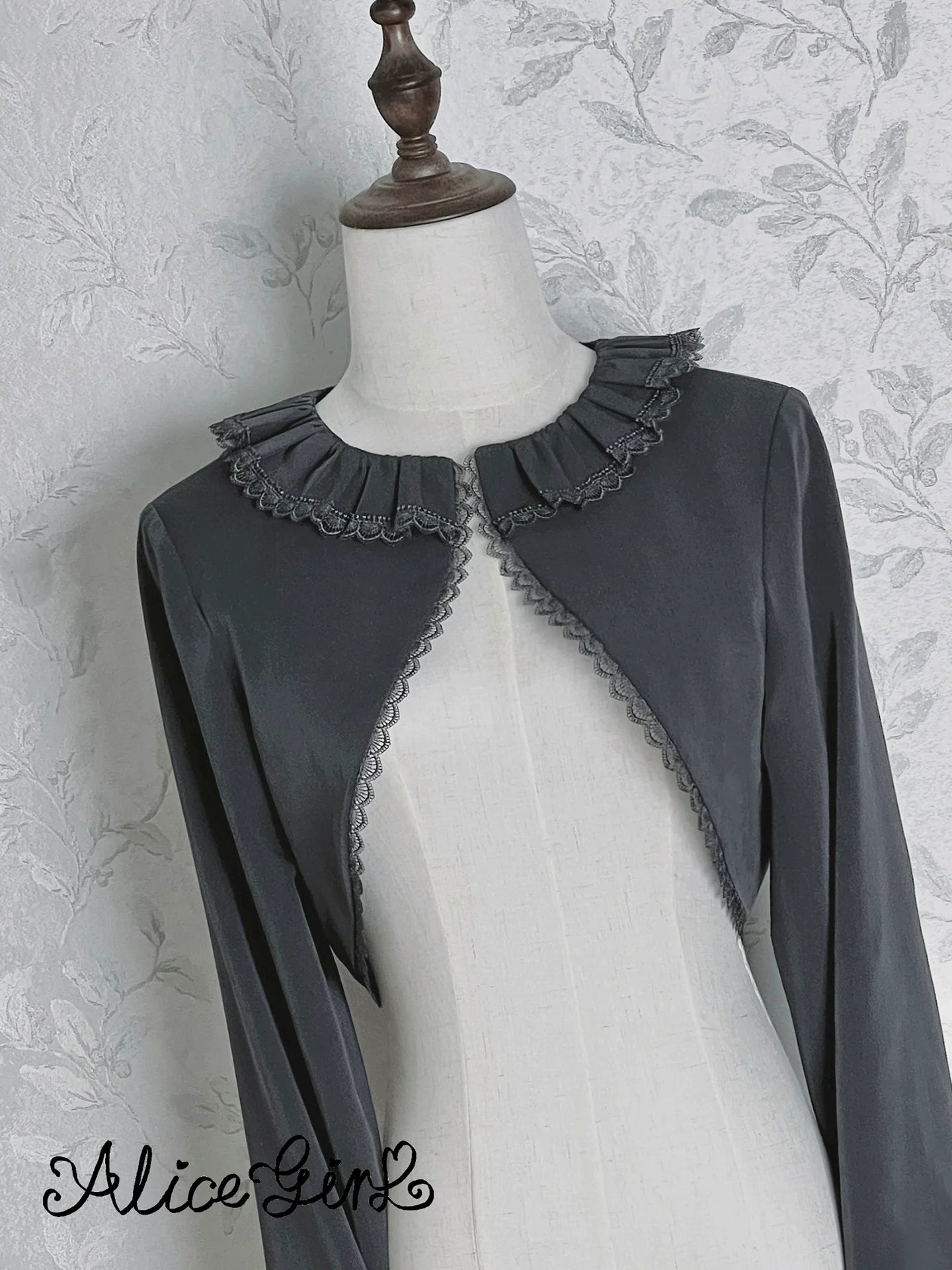 Alice Girl - Duke of Victoria - Classic Lolita Long Sleeve Bolero