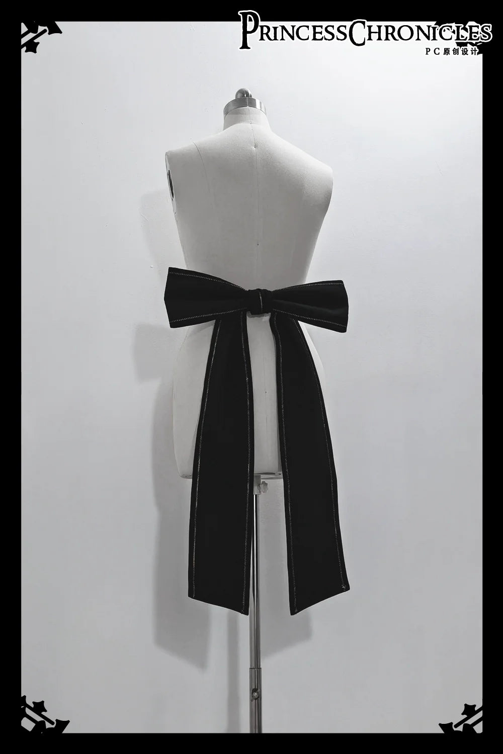 Princess Chronicles - Desperate Bunny - Ouji Lolita Vest Shorts Set