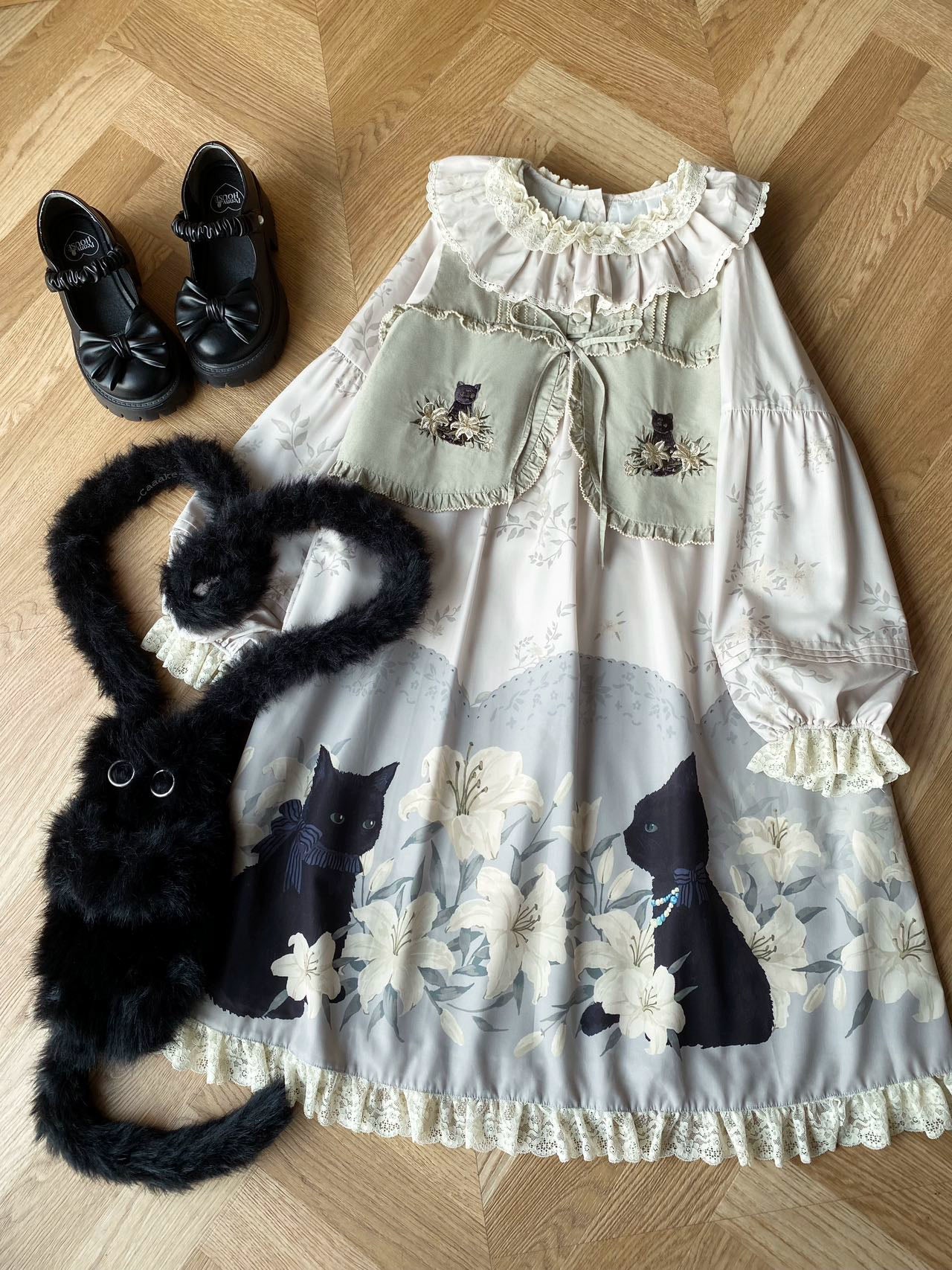 Akiyama Future Studio - Black Cat and Lily - Loose Kawaii Lolita OP Dress with Vest and Hat
