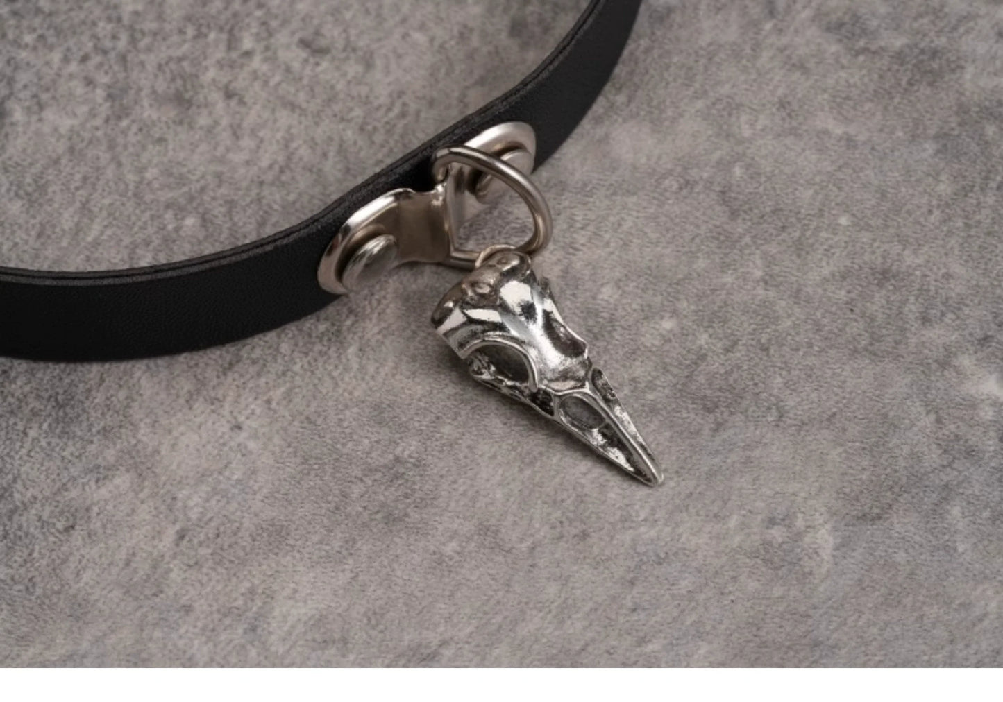 Strange Sugar - Gothic Lolita Choker Faux Leather Heart Pendant Necklace