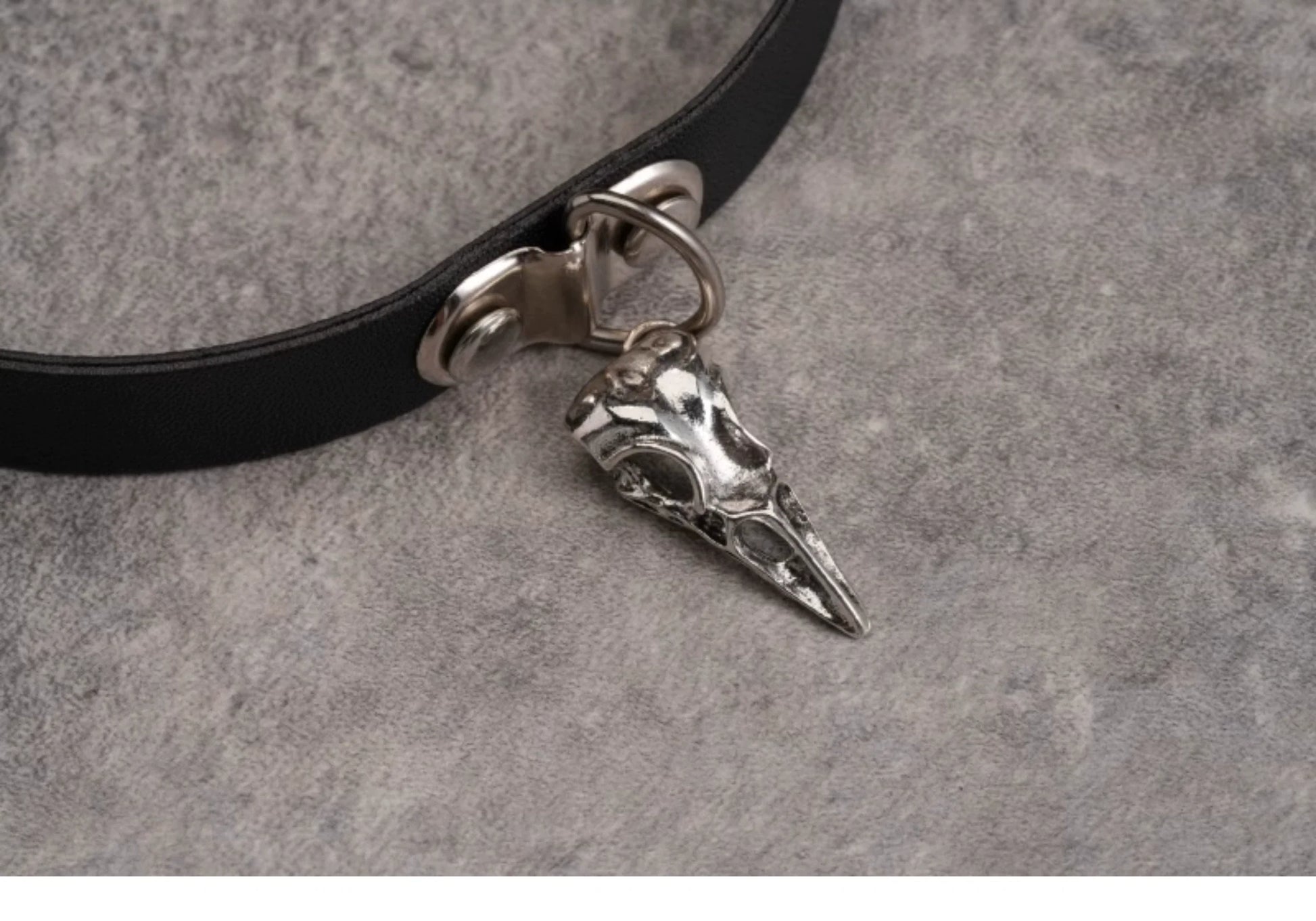 Strange Sugar - Gothic Lolita Choker Faux Leather Heart Pendant Necklace