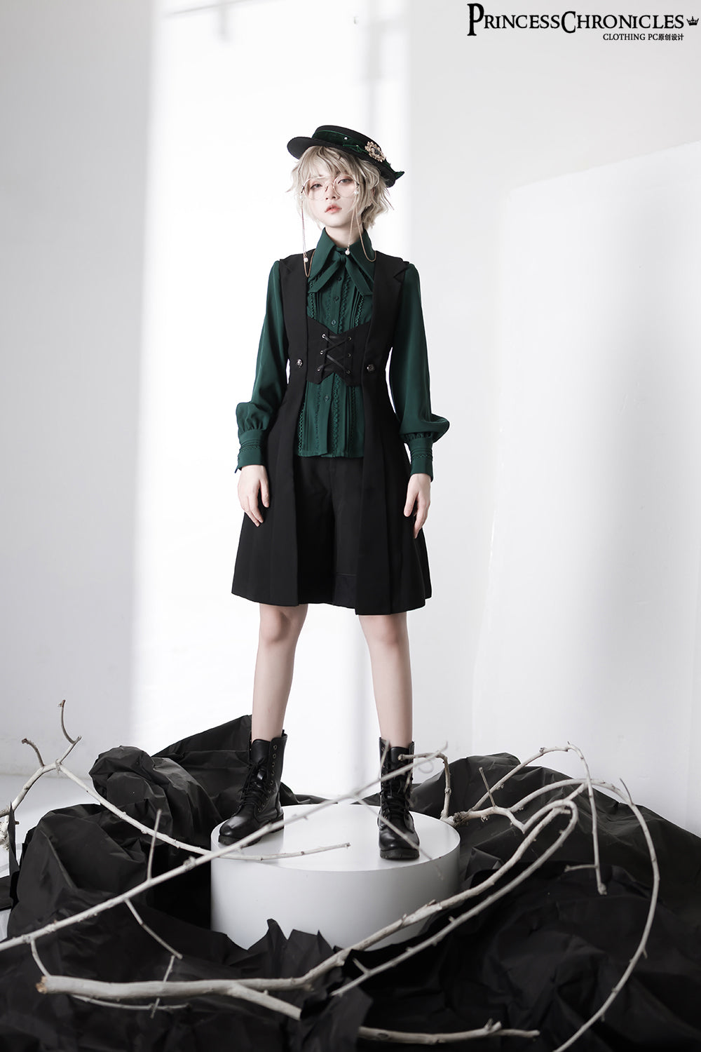 Princess Chronicles - The Night Prelude - Medieval Ouji Lolita Vest