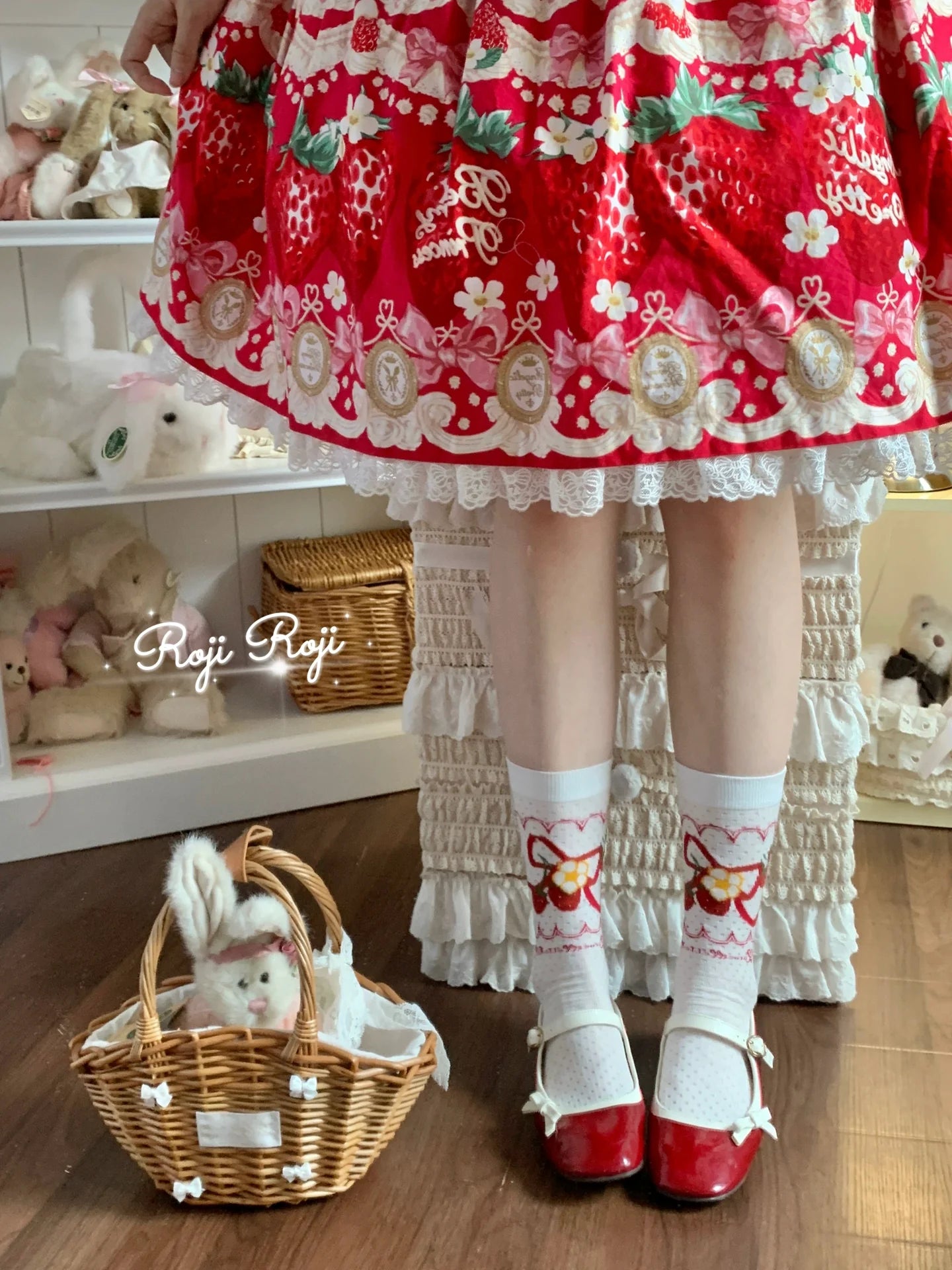 Roji Roji - Sweet Lolita Socks, Strawberry Print