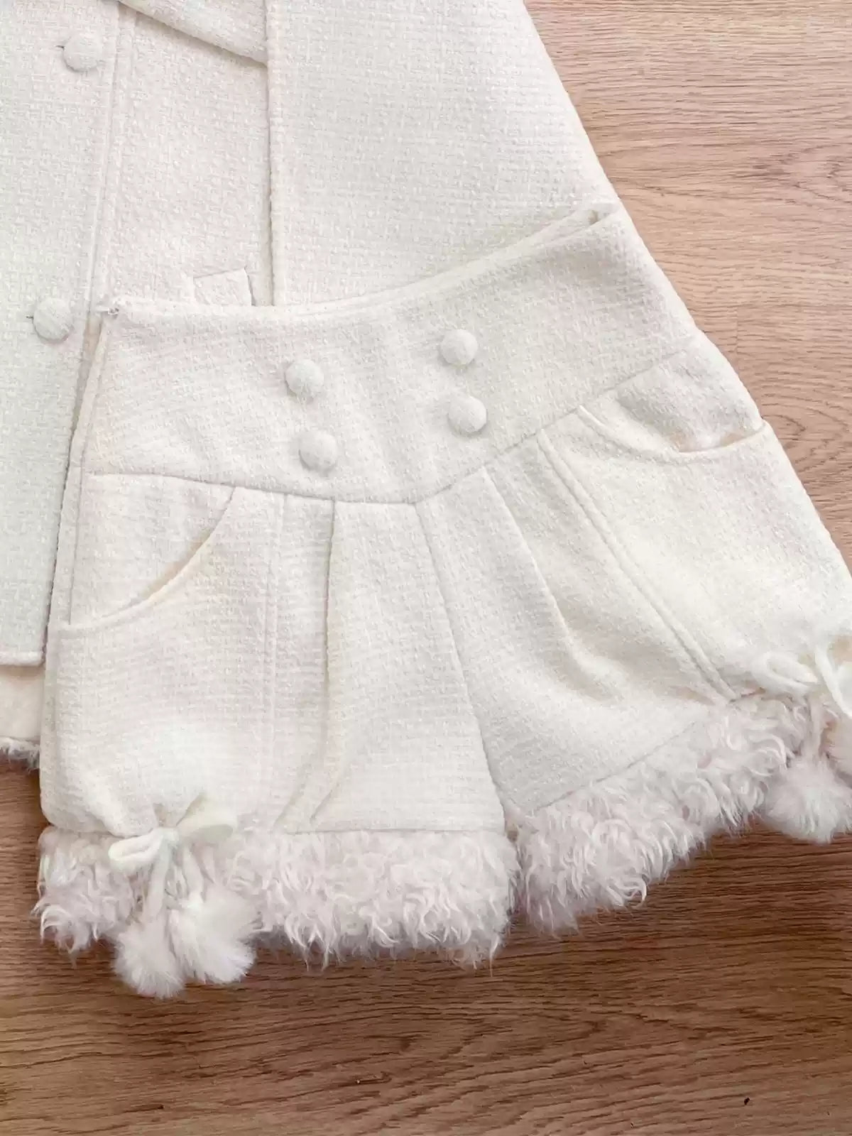 Tan Tuan - Rabbit & Bear - Winter Kawaii Lolita Cape and Shorts