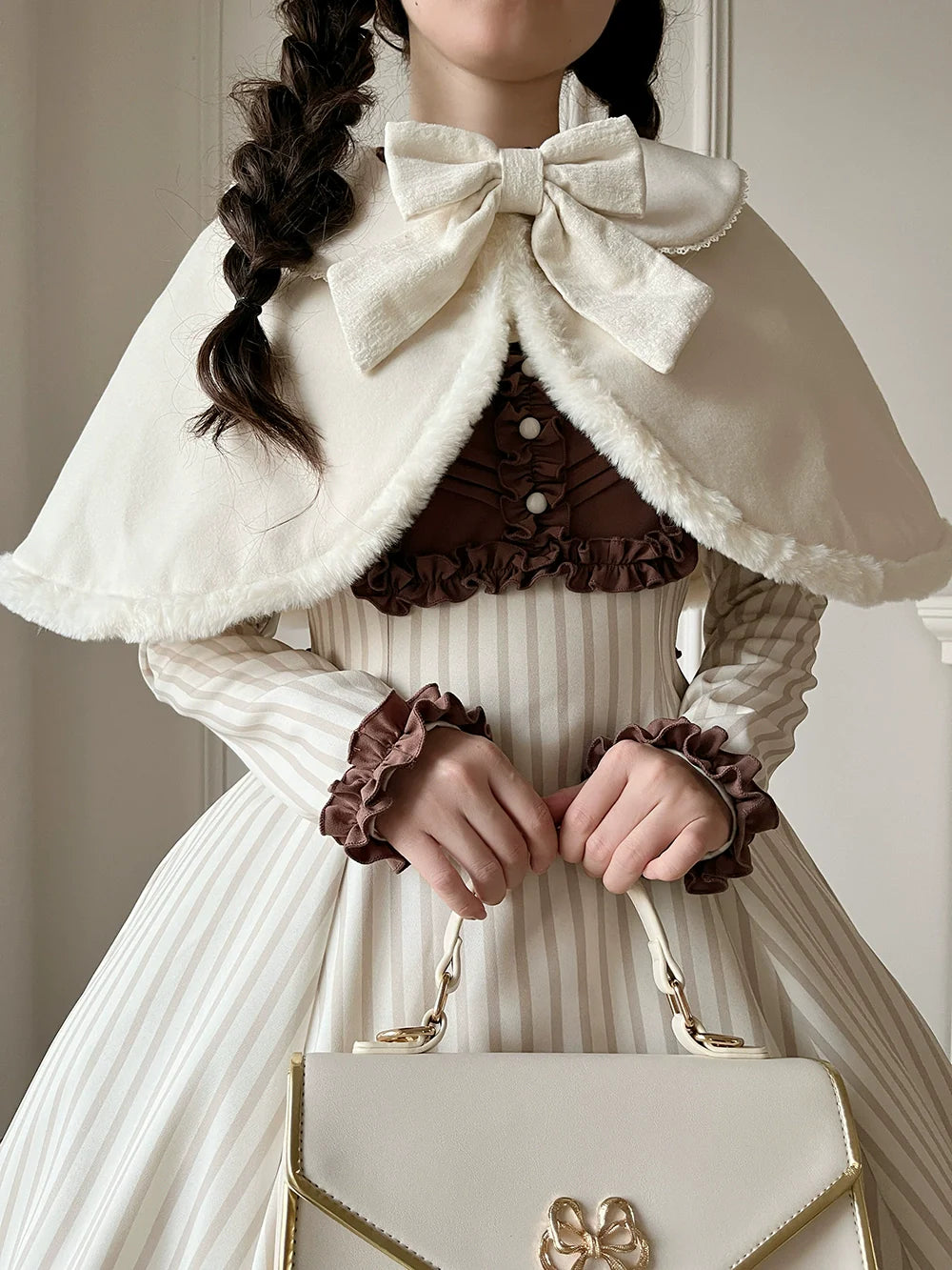 Miss Point - Classical Chocolate - Winter Classic Lolita Cape with Sweet Perter-pan Collar