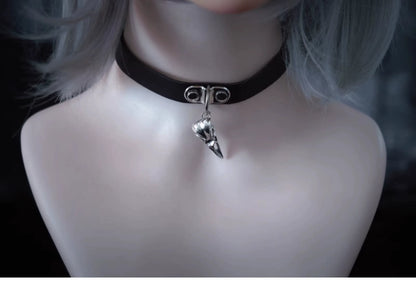 Strange Sugar - Gothic Lolita Choker Faux Leather Heart Pendant Necklace