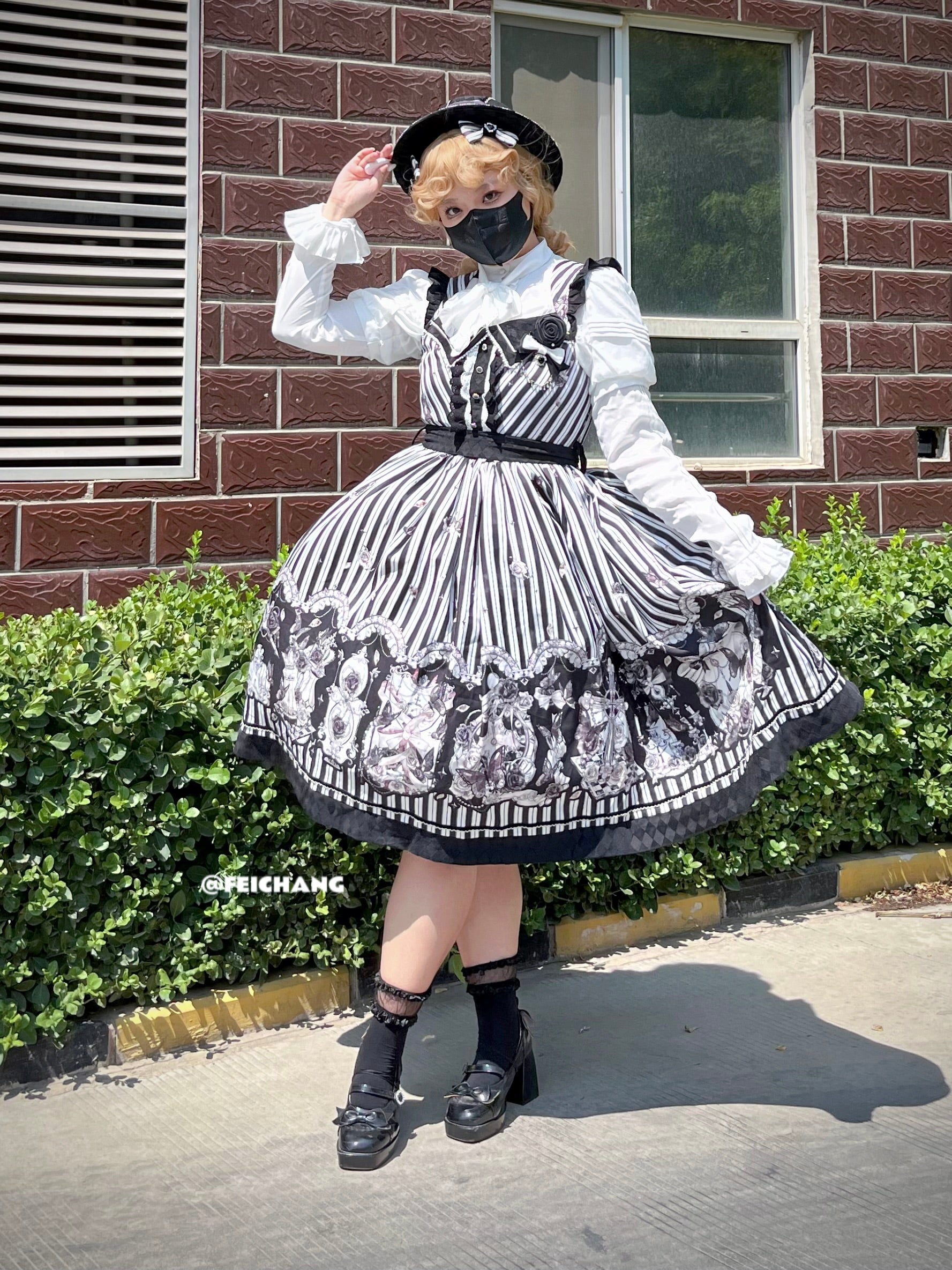 Little Bear - Gothic Lolita Black and White Striped JSK Set