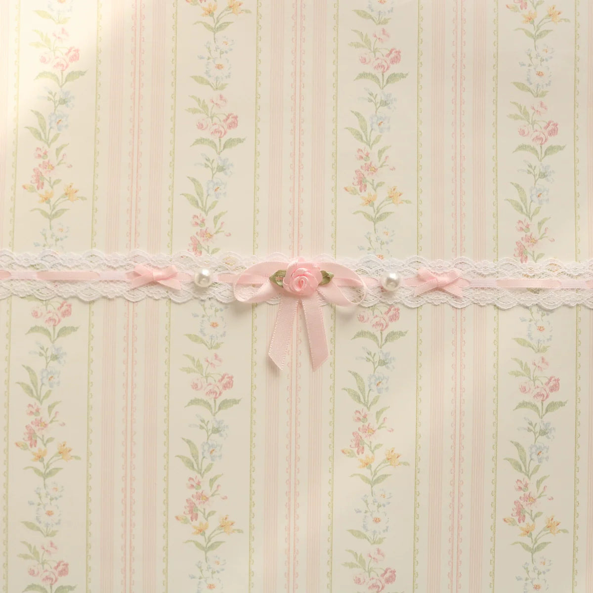 Creamy Bubbles - Sweet Lolita Choker Vintage Lace Rose Handmade Necklace