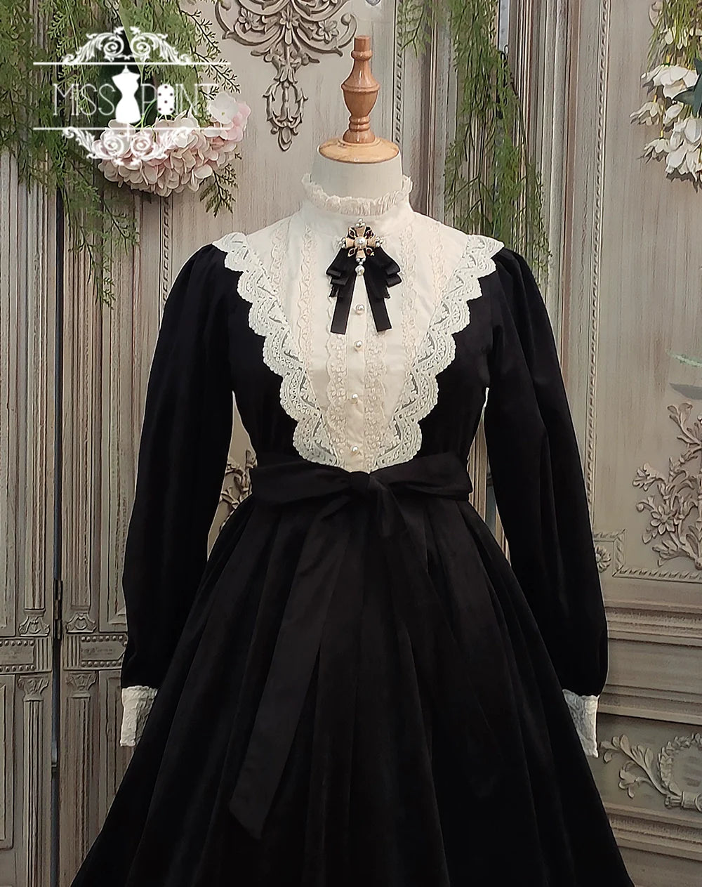 Miss Point - Customized Lolita Dress Vintage Elegant Velvet OP Dress