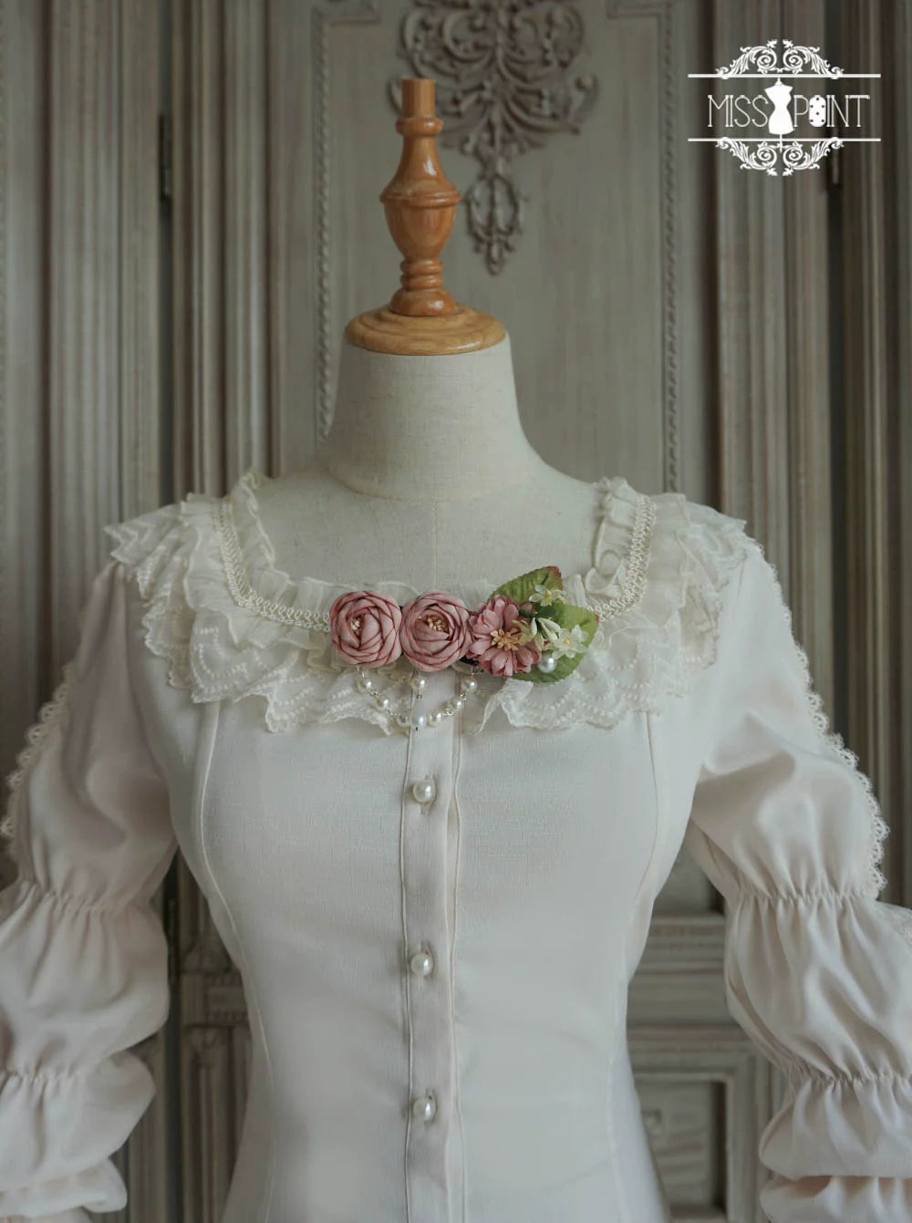 Miss Point - Elizabeth Meow - Classic Lolita Blouse Lotus Root Sleeve Lolita Shirt