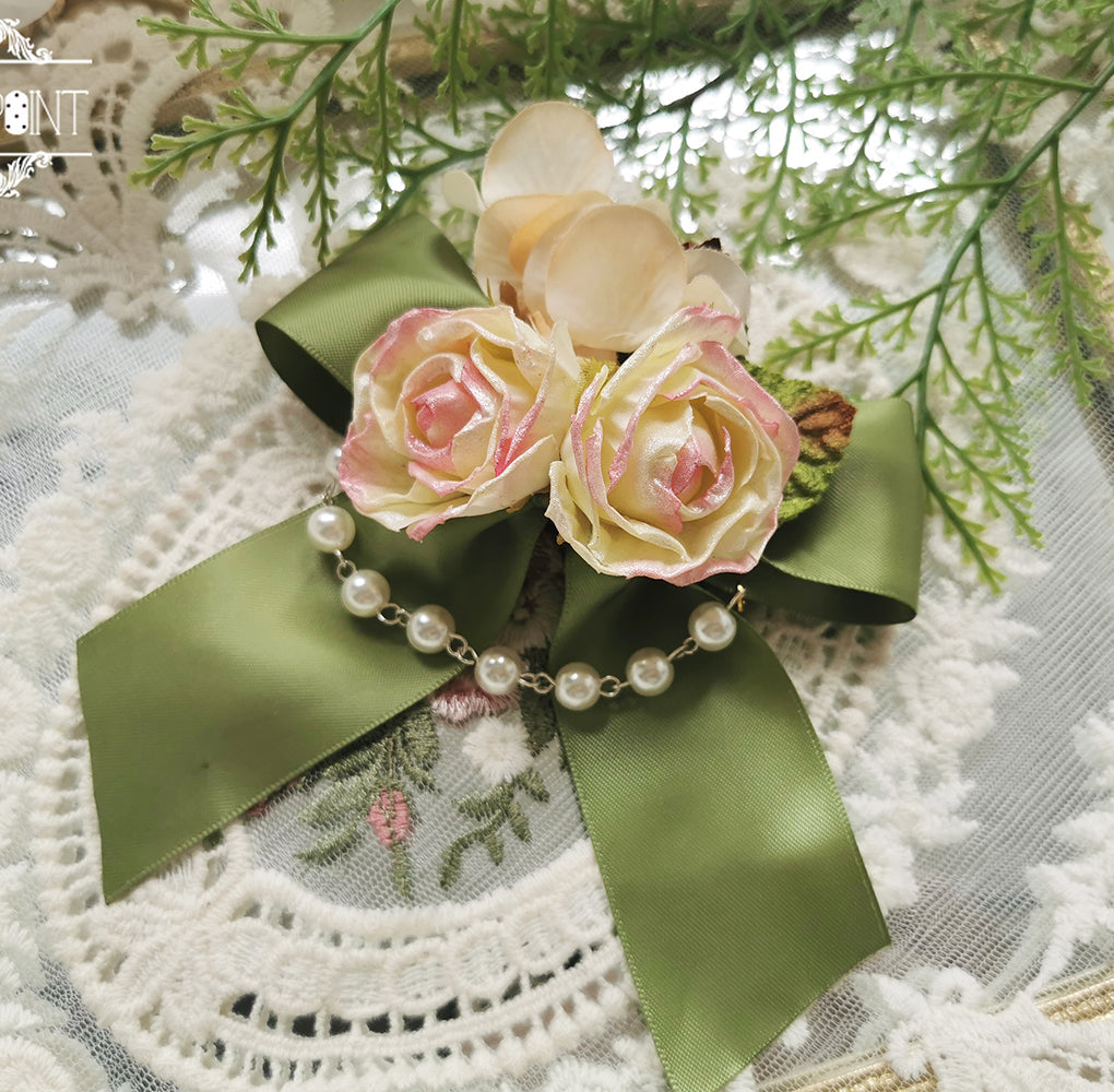 Miss Point - The Sally Gardens - Elegant Lolita Lace Choker and Brooch