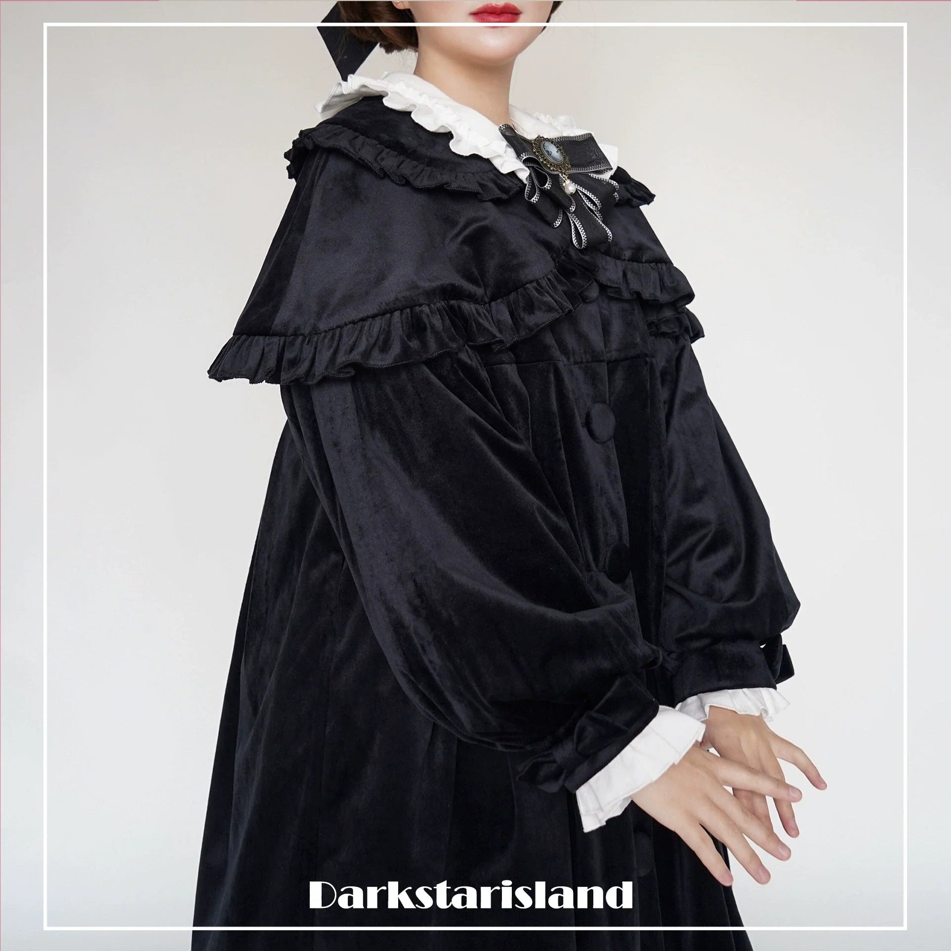 Dark Star Island - Winter Lolita Cape Velvet Antique Lolita Coat