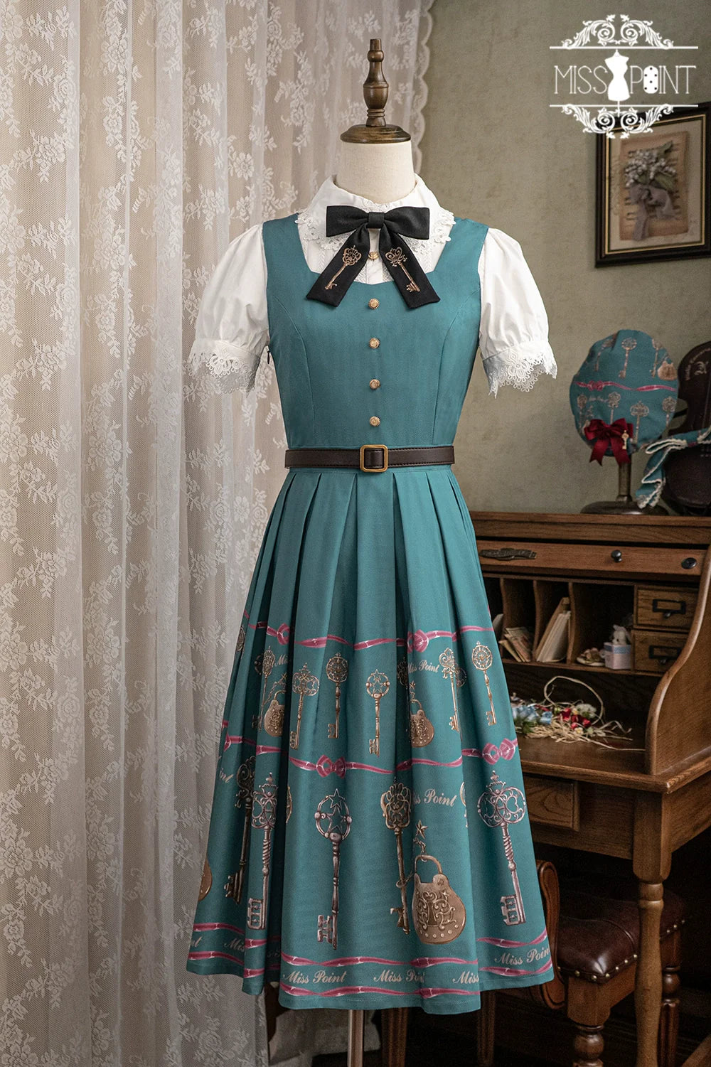 Miss Point - Antique Key - Elegant Lolita JSK Retro Lolita Dress