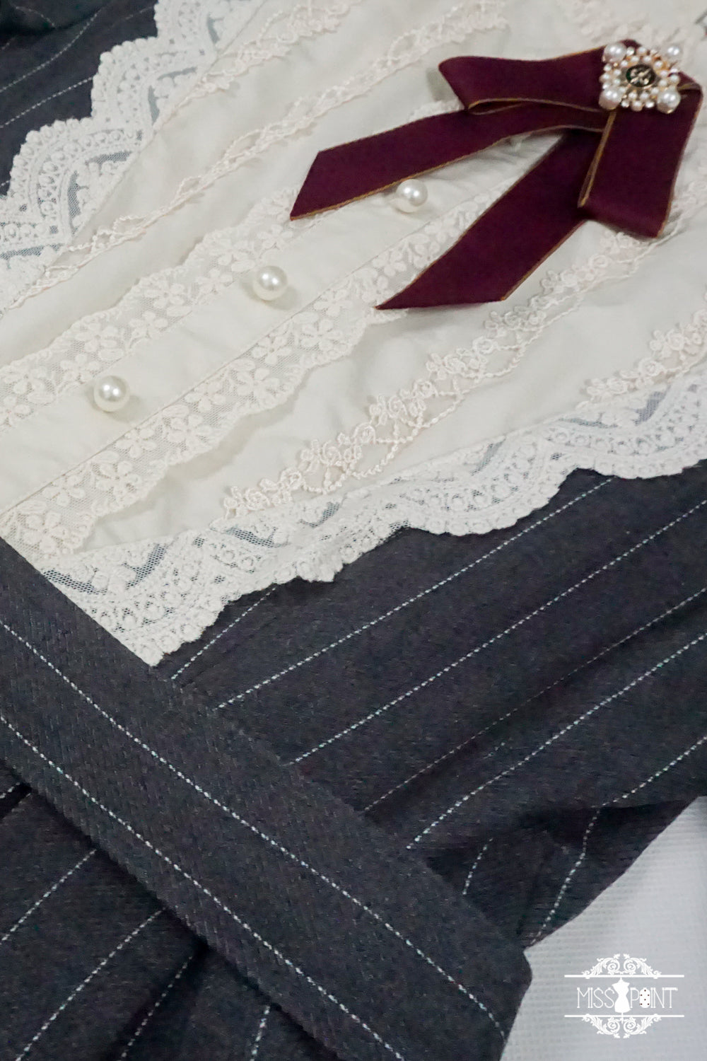 Miss point - Rose Silhouette - Vintage Classic Lolita OP