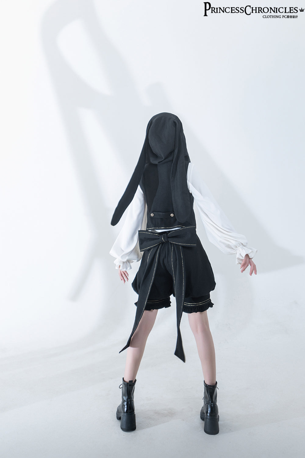 Princess Chronicles - Desperate Bunny - Ouji Lolita Vest Shorts Set