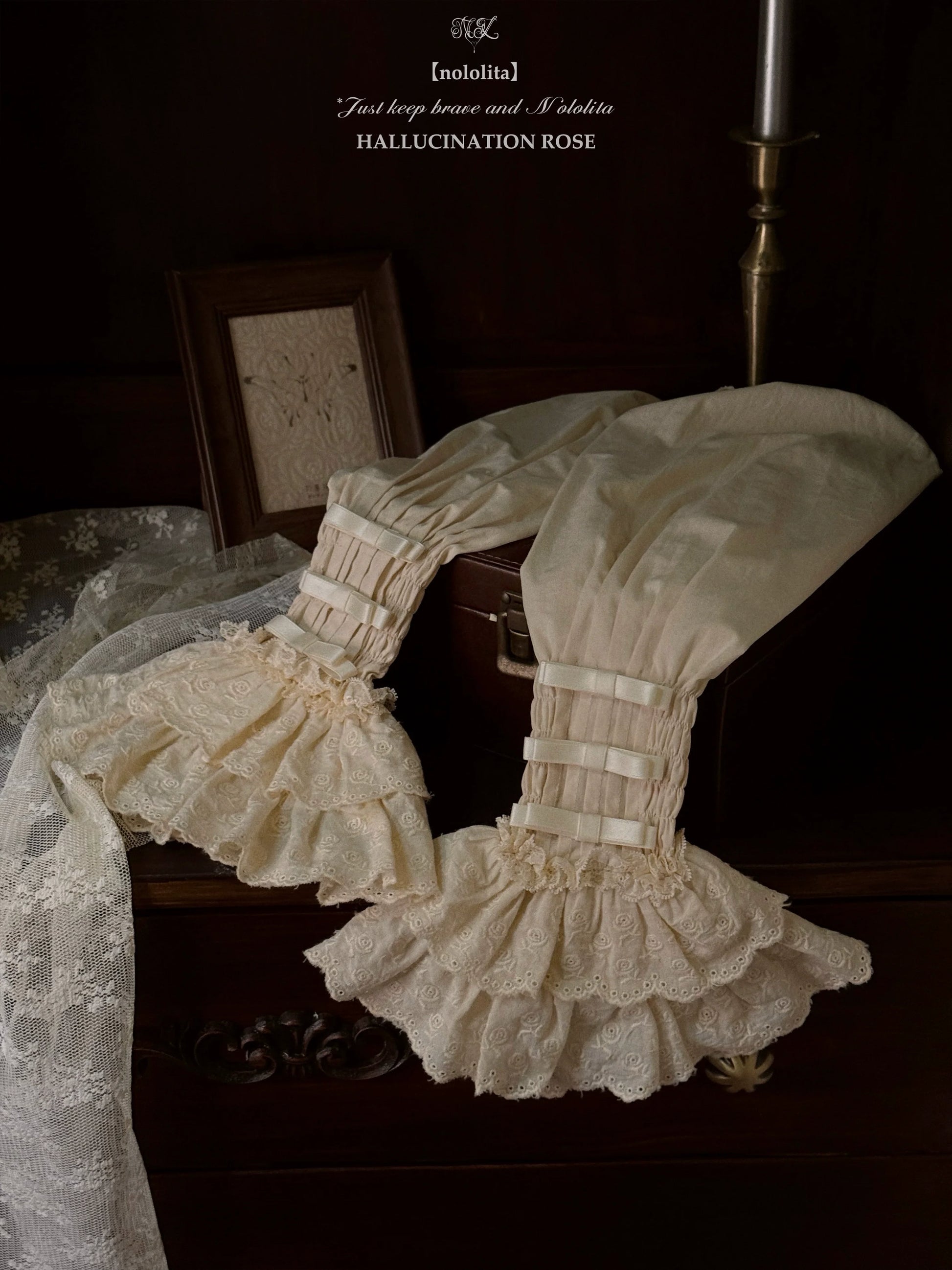 Nololita - Nightingale - Old School Lolita Shirt with Detachable Sleeves