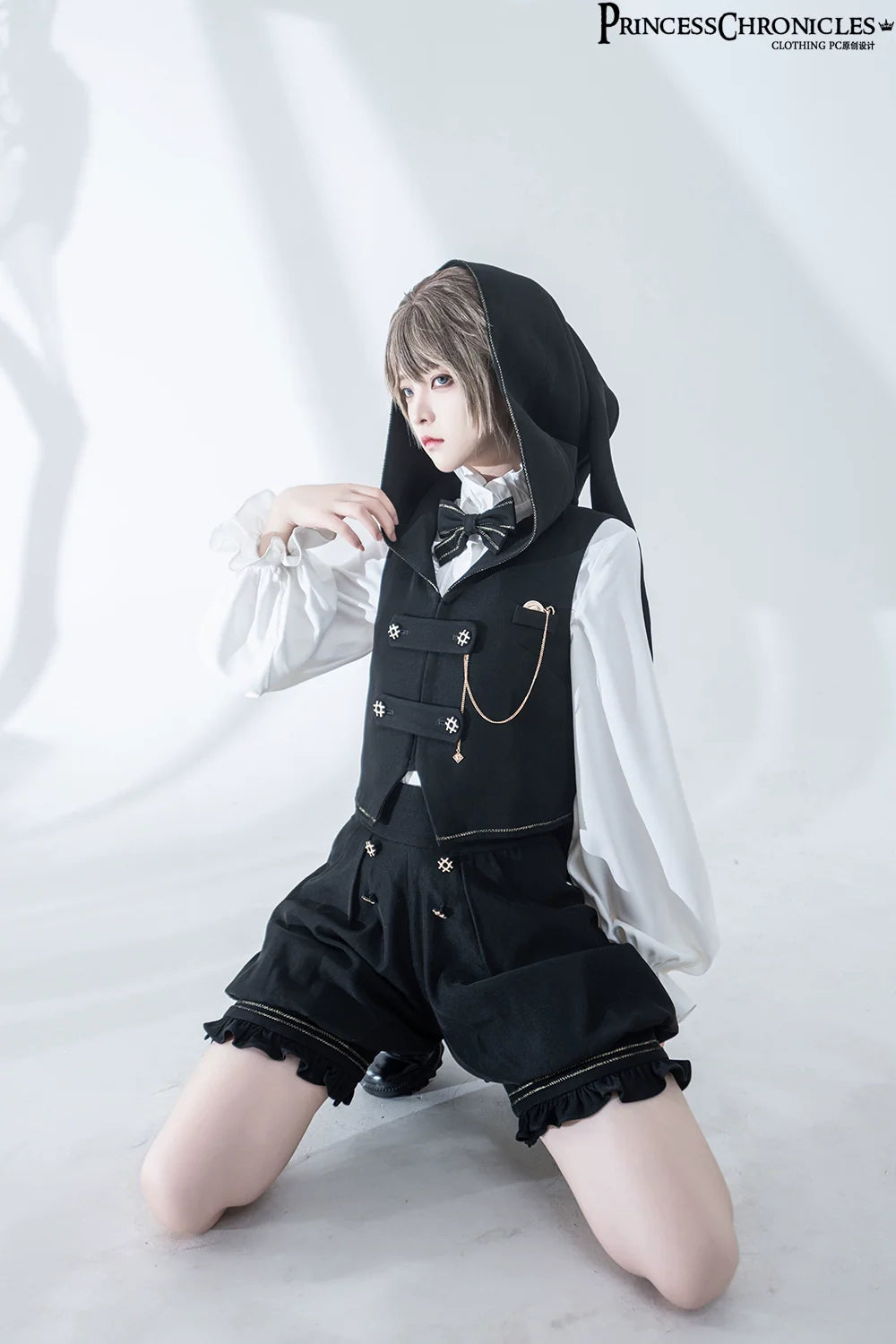 Princess Chronicles - Desperate Bunny - Ouji Lolita Vest Shorts Set