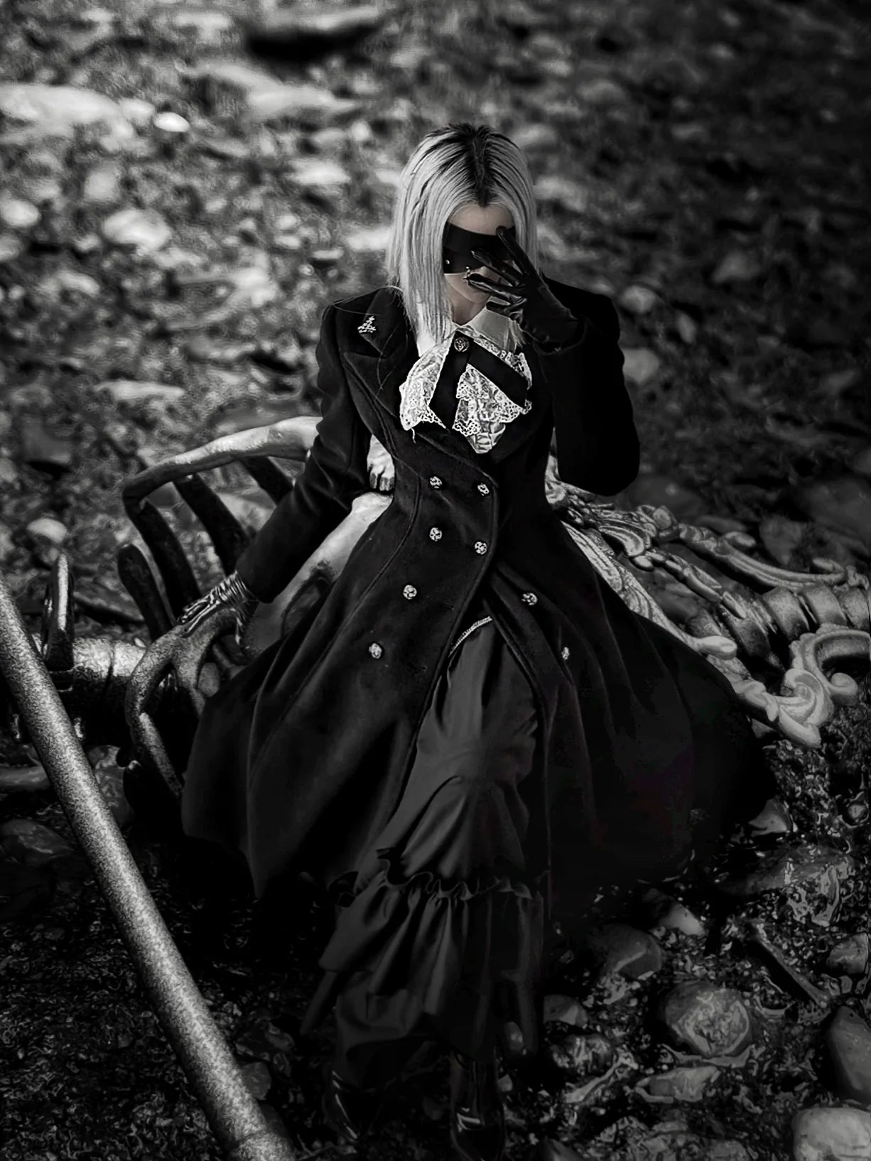 Nightingale Girl - Downfall Dawn - Gothic Lolita Black Double-Breasted Coat