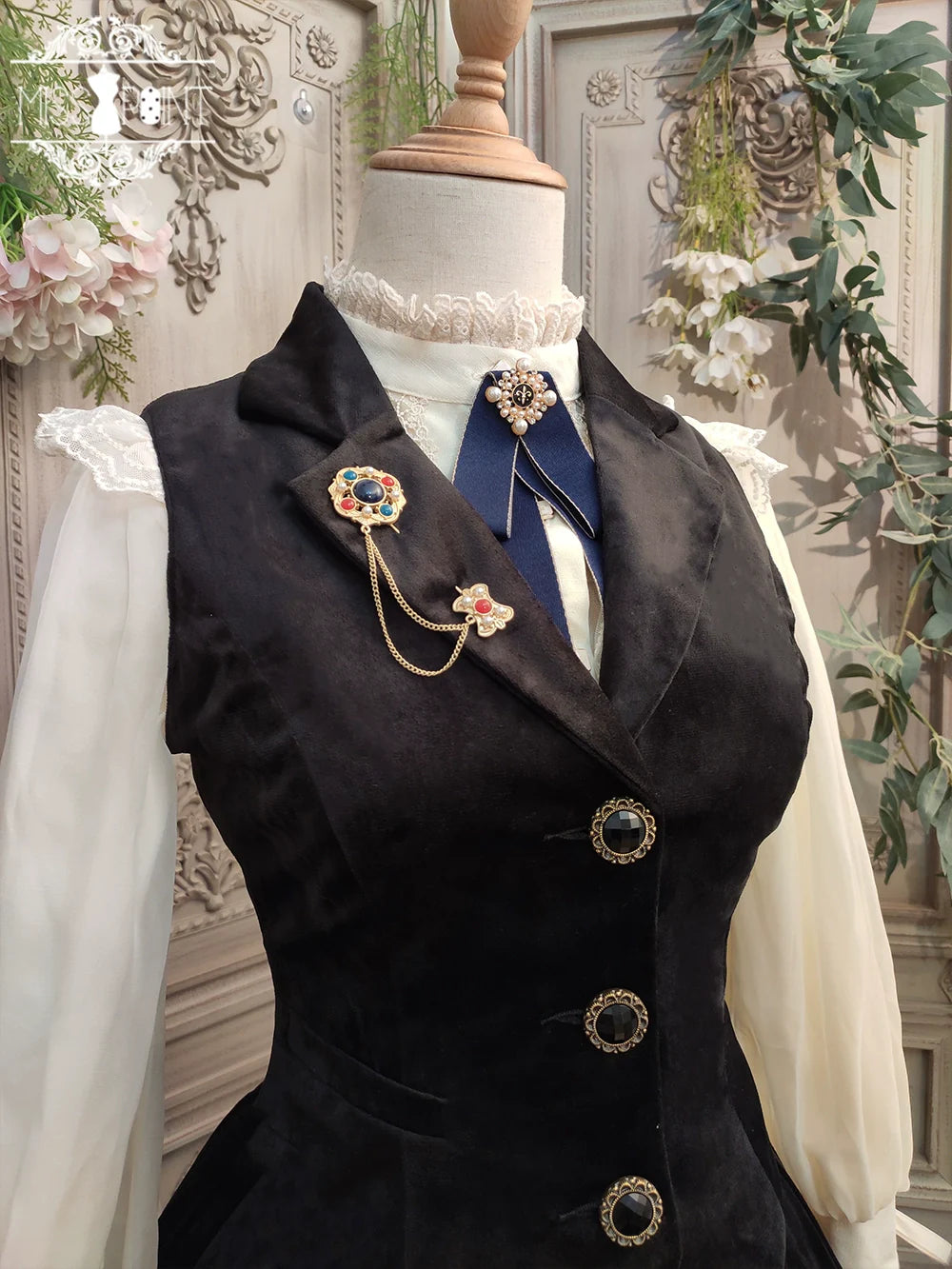 Miss Point - Rose Doll - Retro Lolita Vest Velvet Lolita Waistcoat