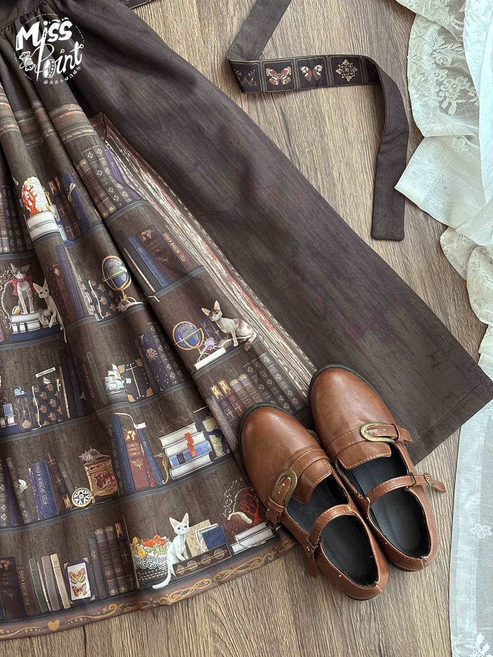 Miss Point - German Bookshelf - Classic Lolita Printed JSK Dress