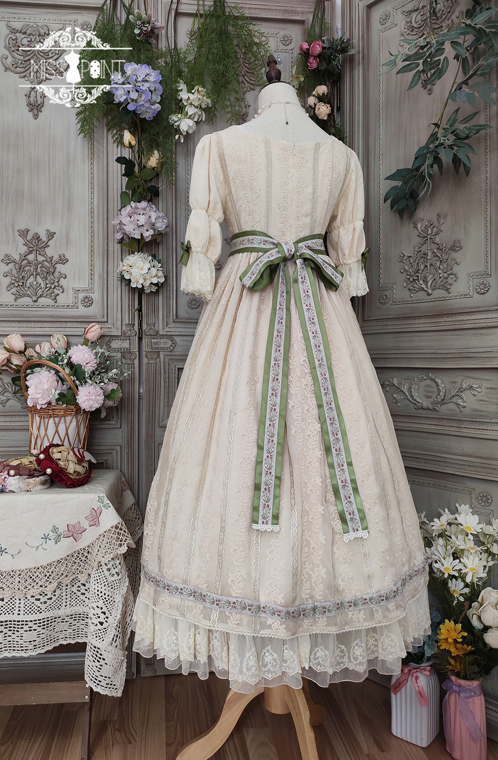 Miss Point - The Sally Gardens - Elegant Lolita Empire-cut OP Dress