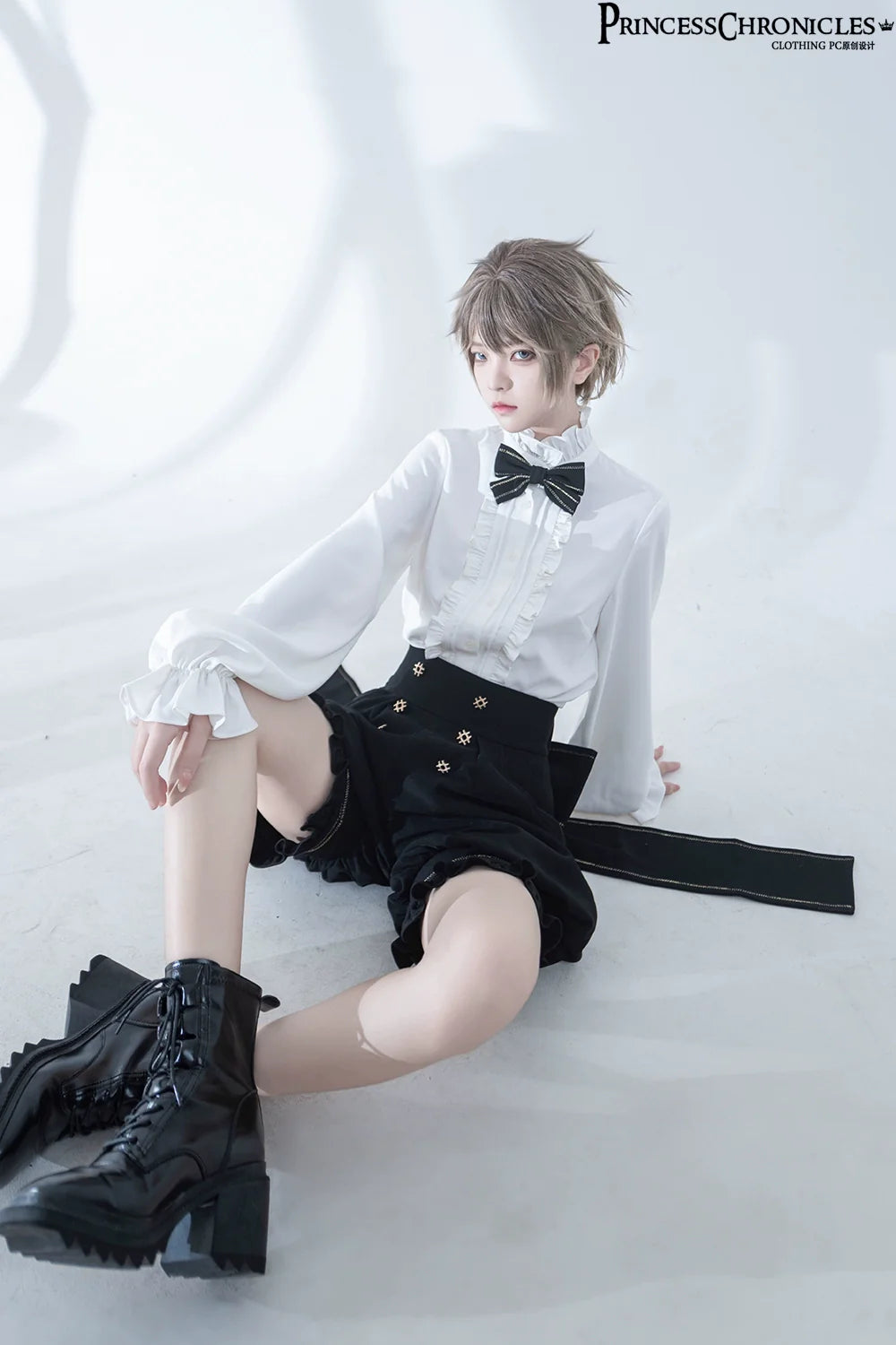 Princess Chronicles - Desperate Bunny - Ouji Lolita Vest Shorts Set